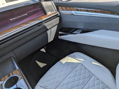 2025 Cadillac Escalade ESV Sport Platinum