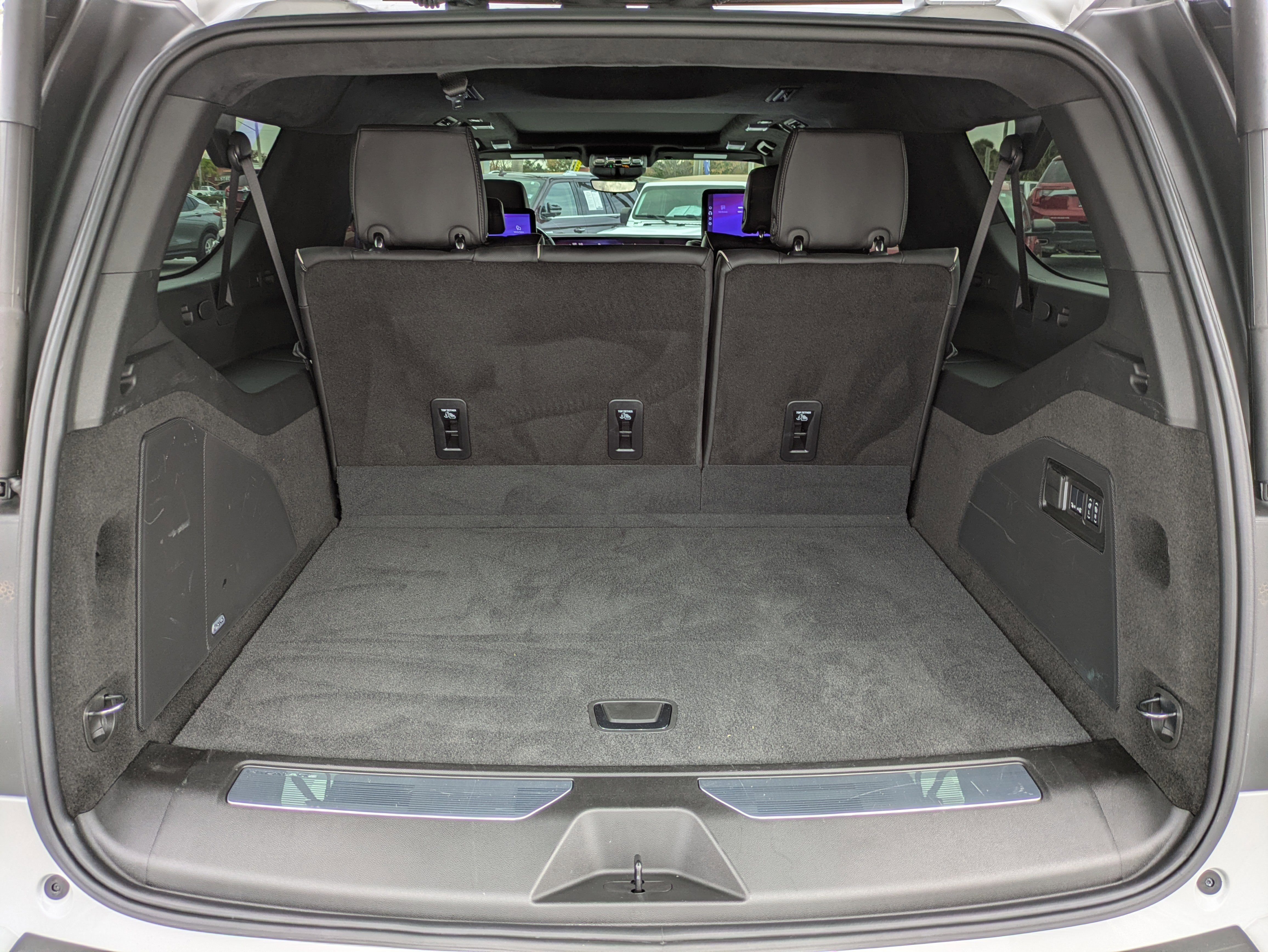 2025 Cadillac Escalade ESV Sport Platinum