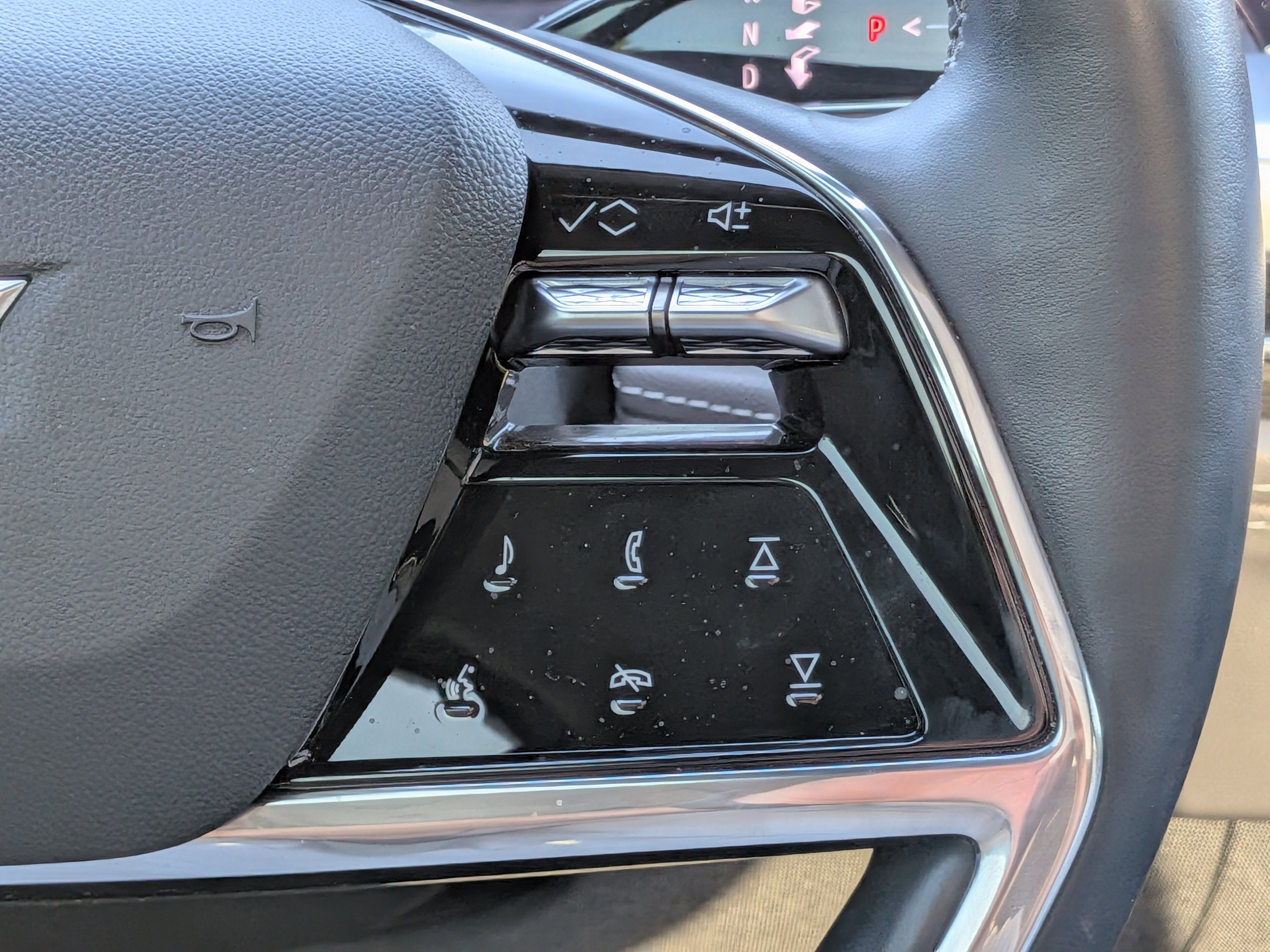 2025 Cadillac ESCALADE IQ Luxury 1