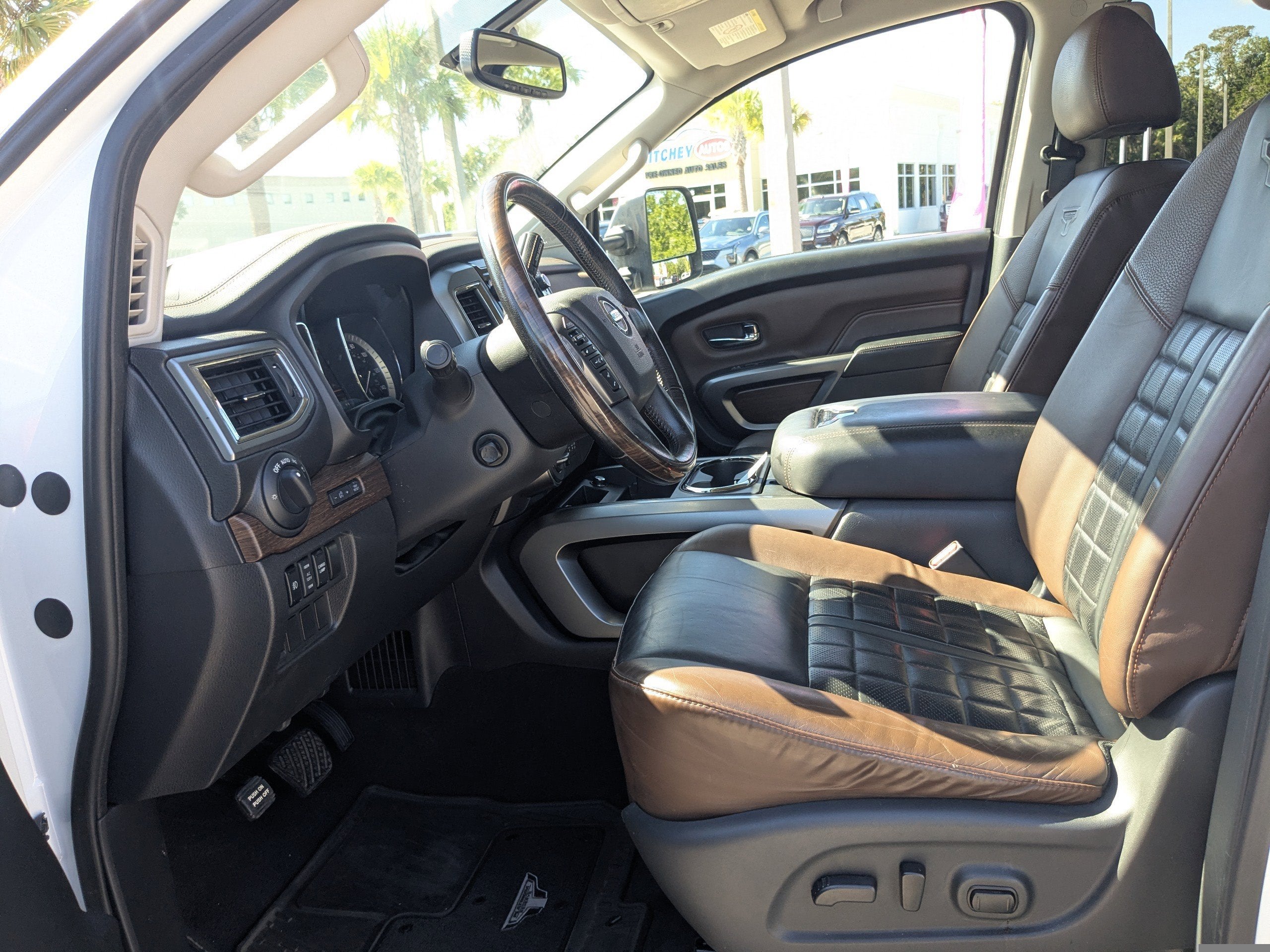 2019 Nissan TITAN XD Platinum Reserve Diesel