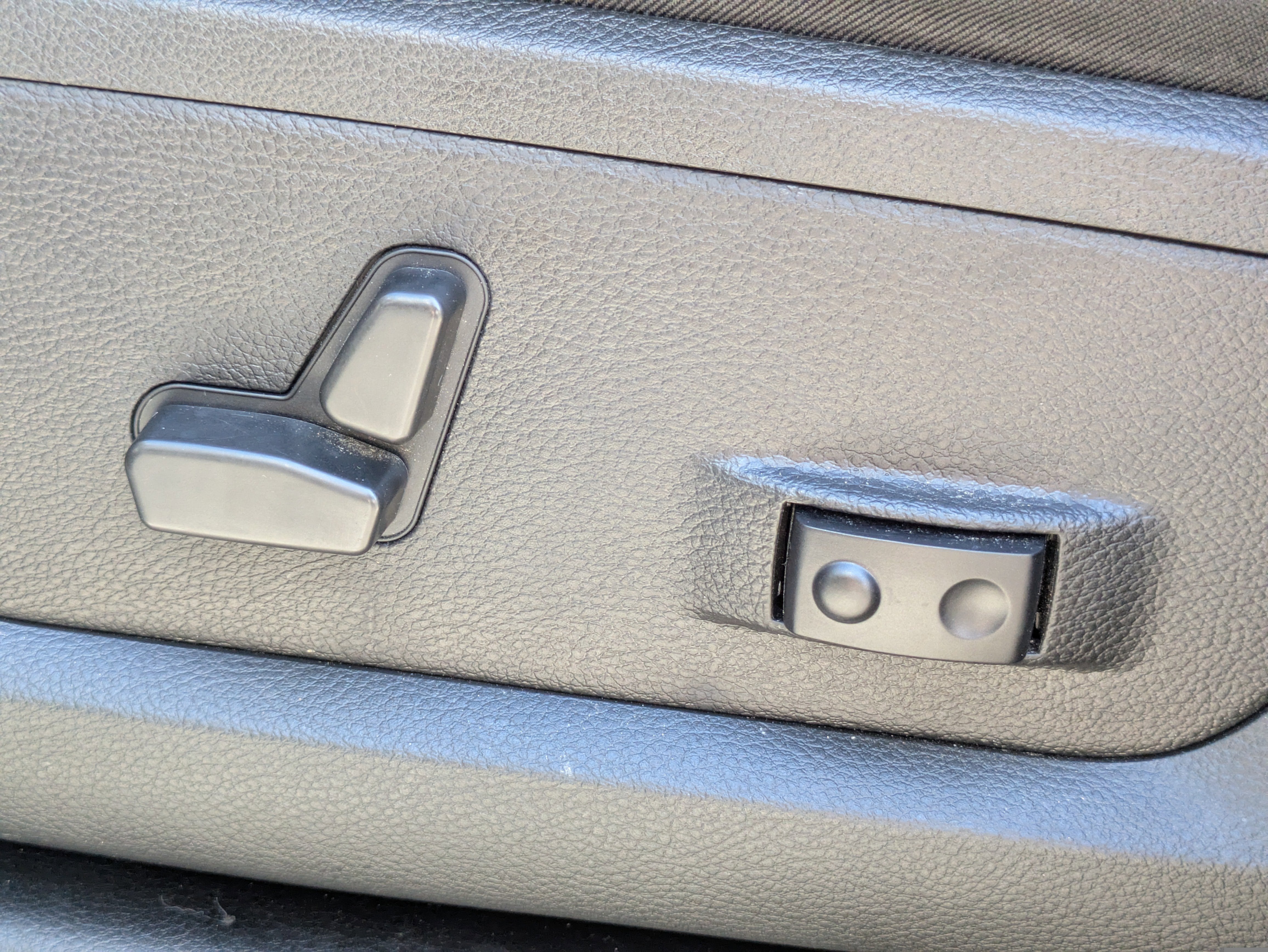 2022 RAM 2500 Laramie Crew Cab 4x4 6'4" Box