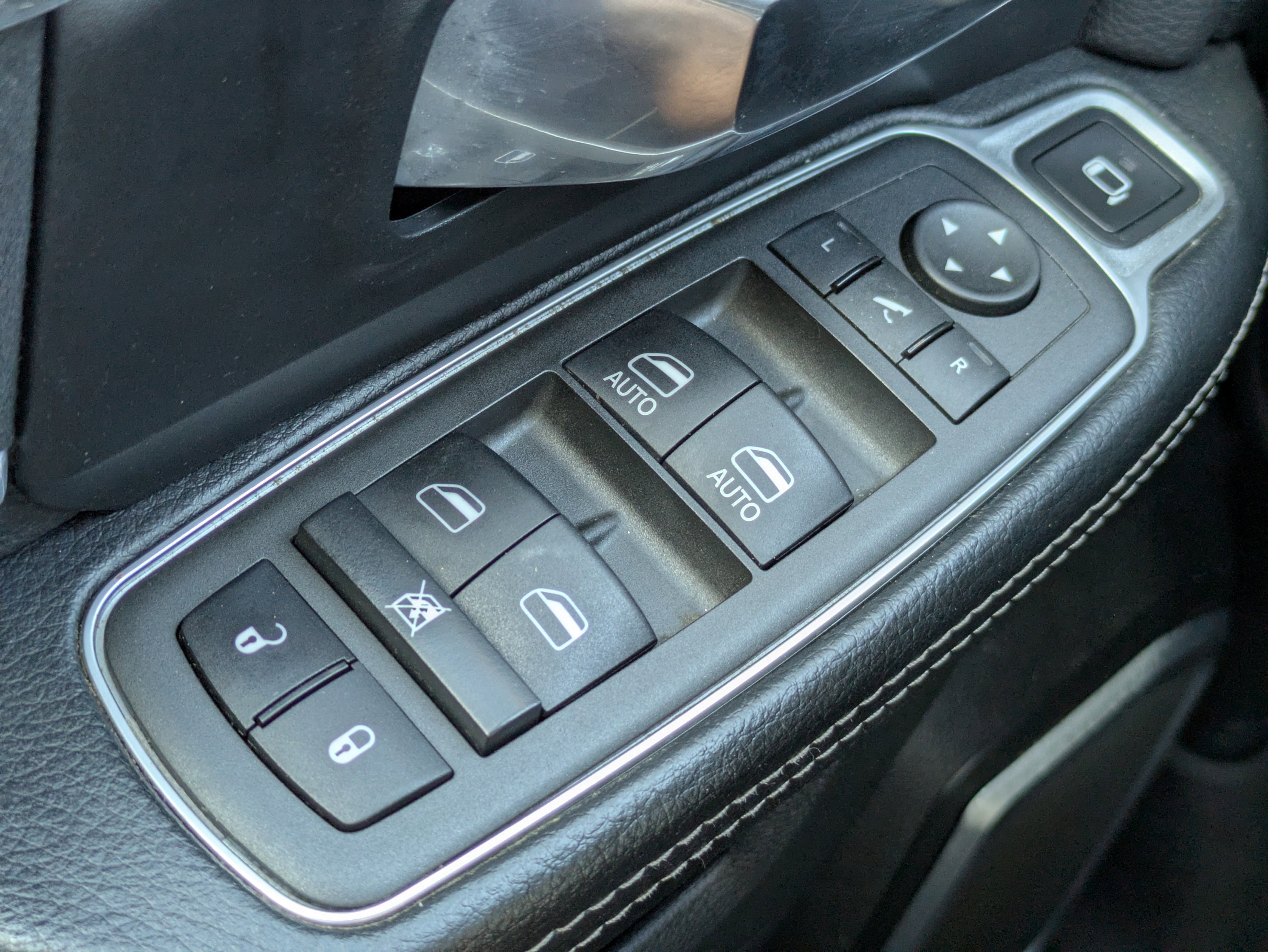 2022 RAM 2500 Laramie Crew Cab 4x4 6'4" Box