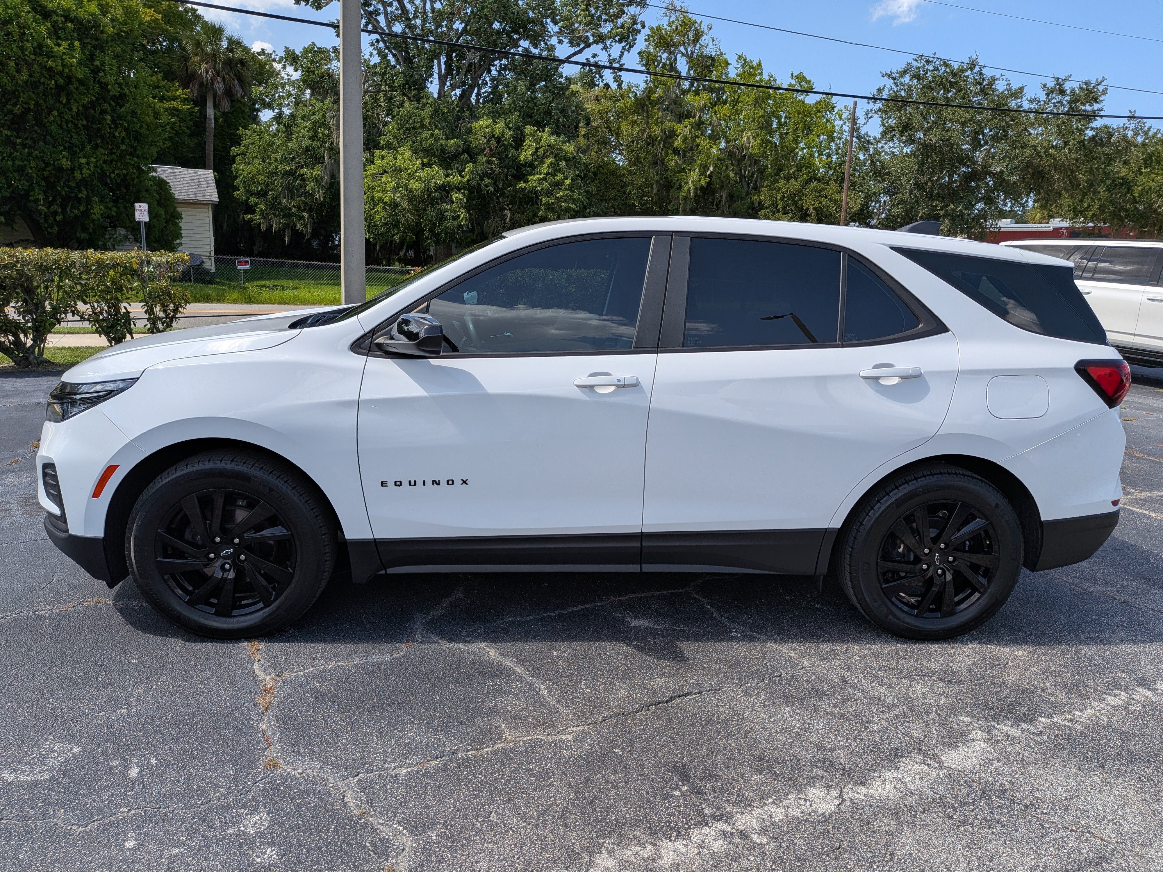 2023 Chevrolet Equinox LS