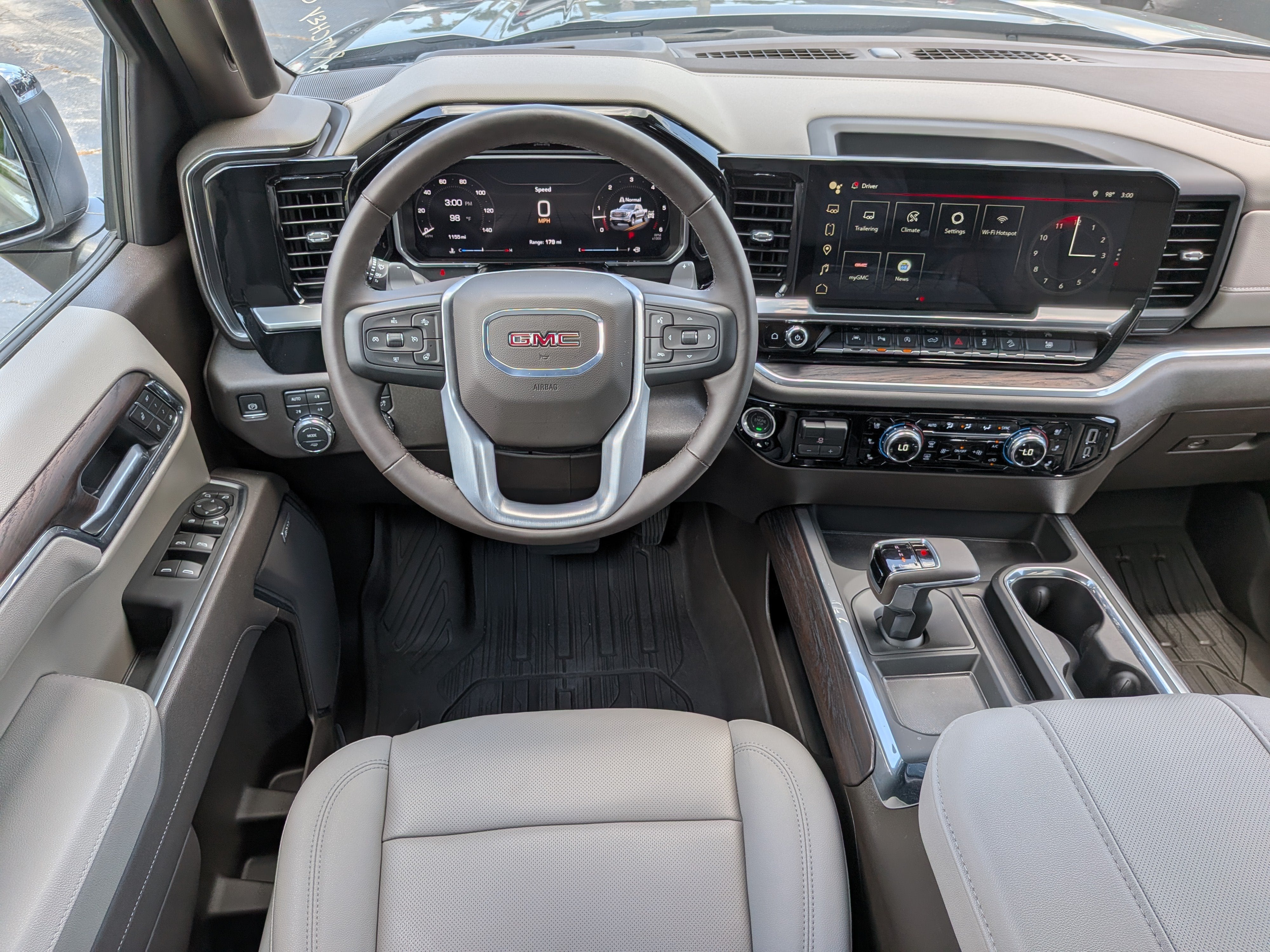 2026 GMC Sierra 1500 SLT - Photo 15