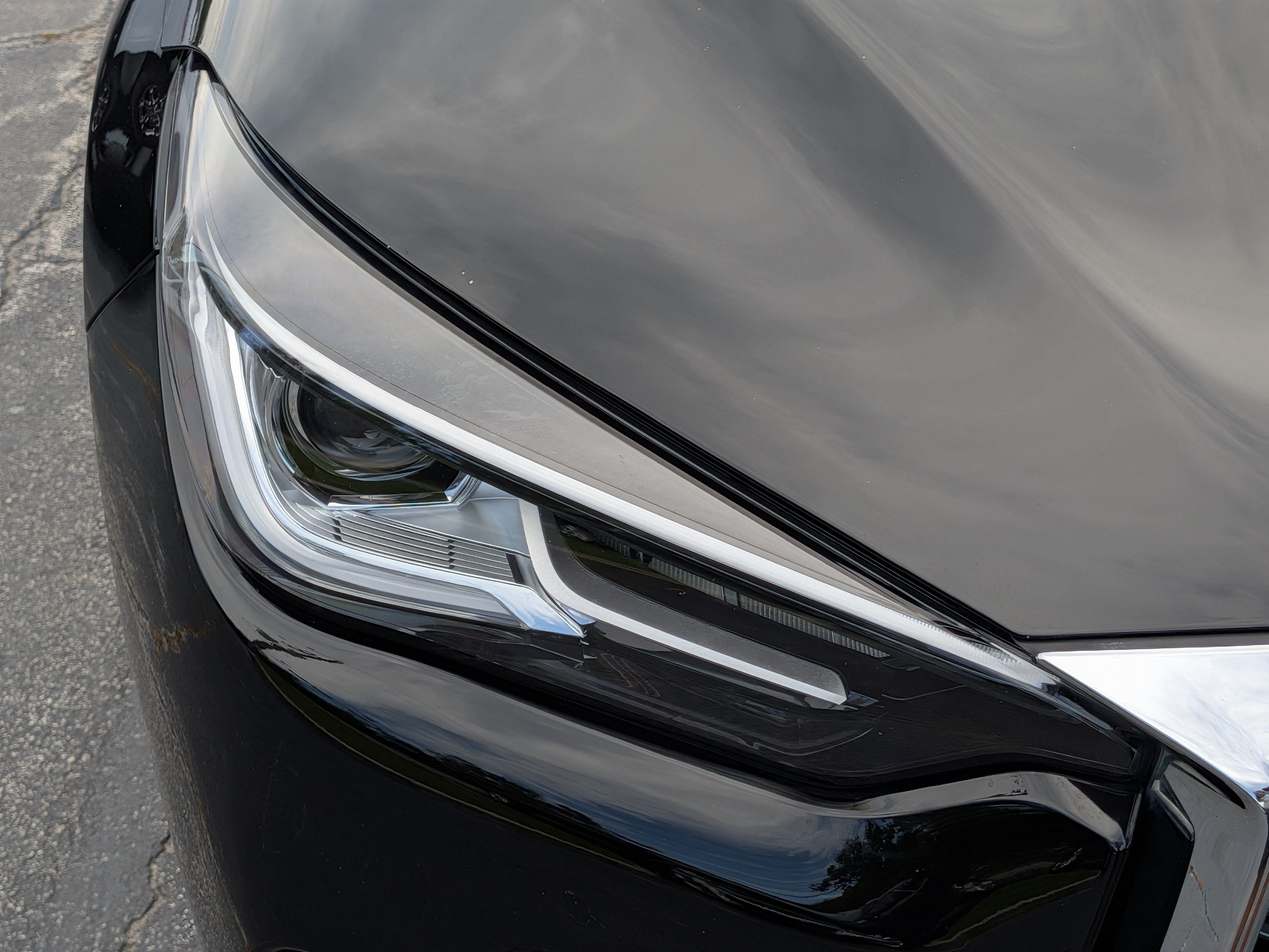 2023 INFINITI QX50 LUXE AWD