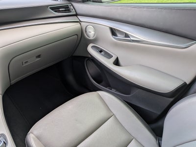 2023 INFINITI QX50 LUXE AWD