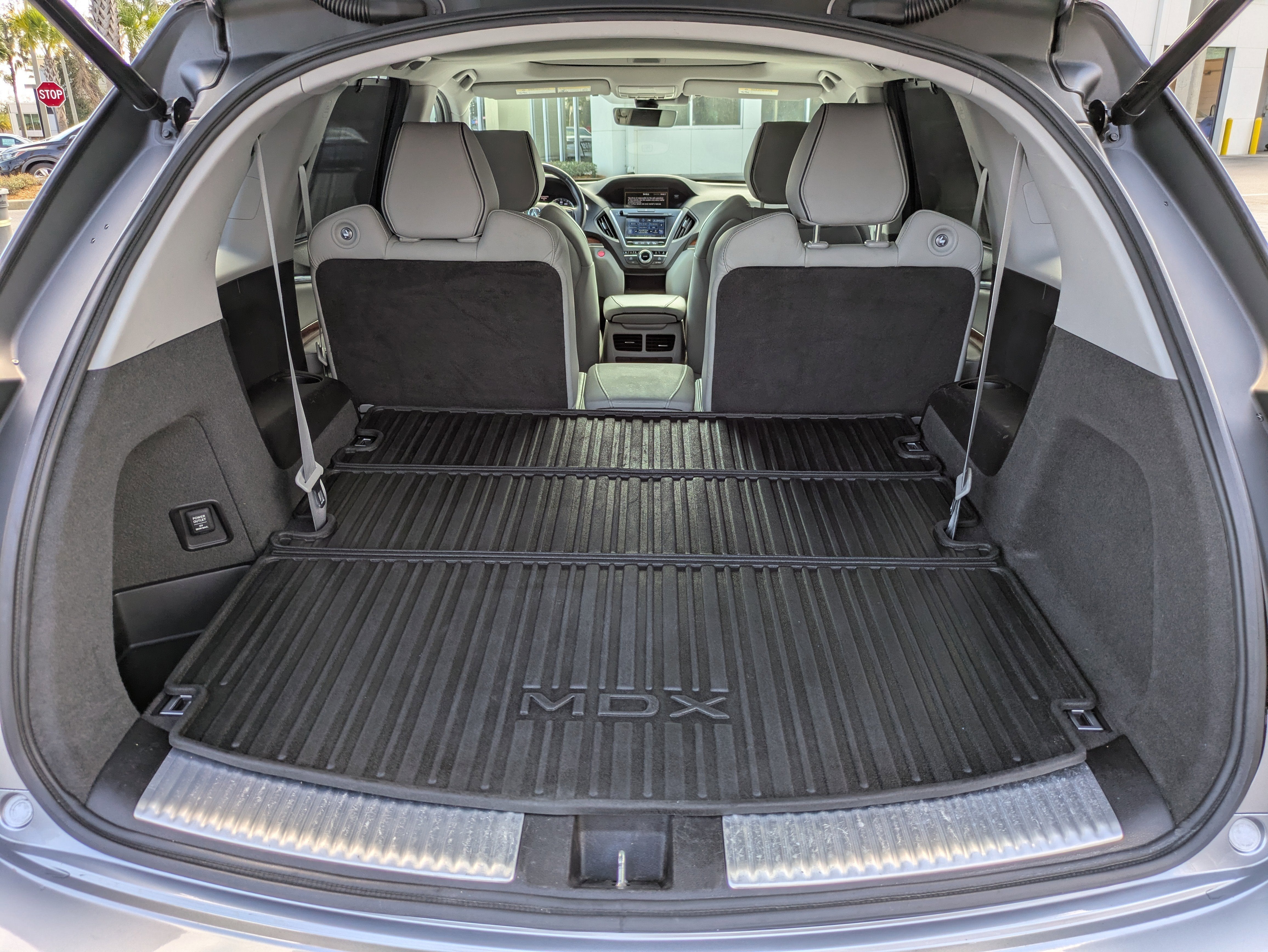 2017 Acura MDX w/Advance Package