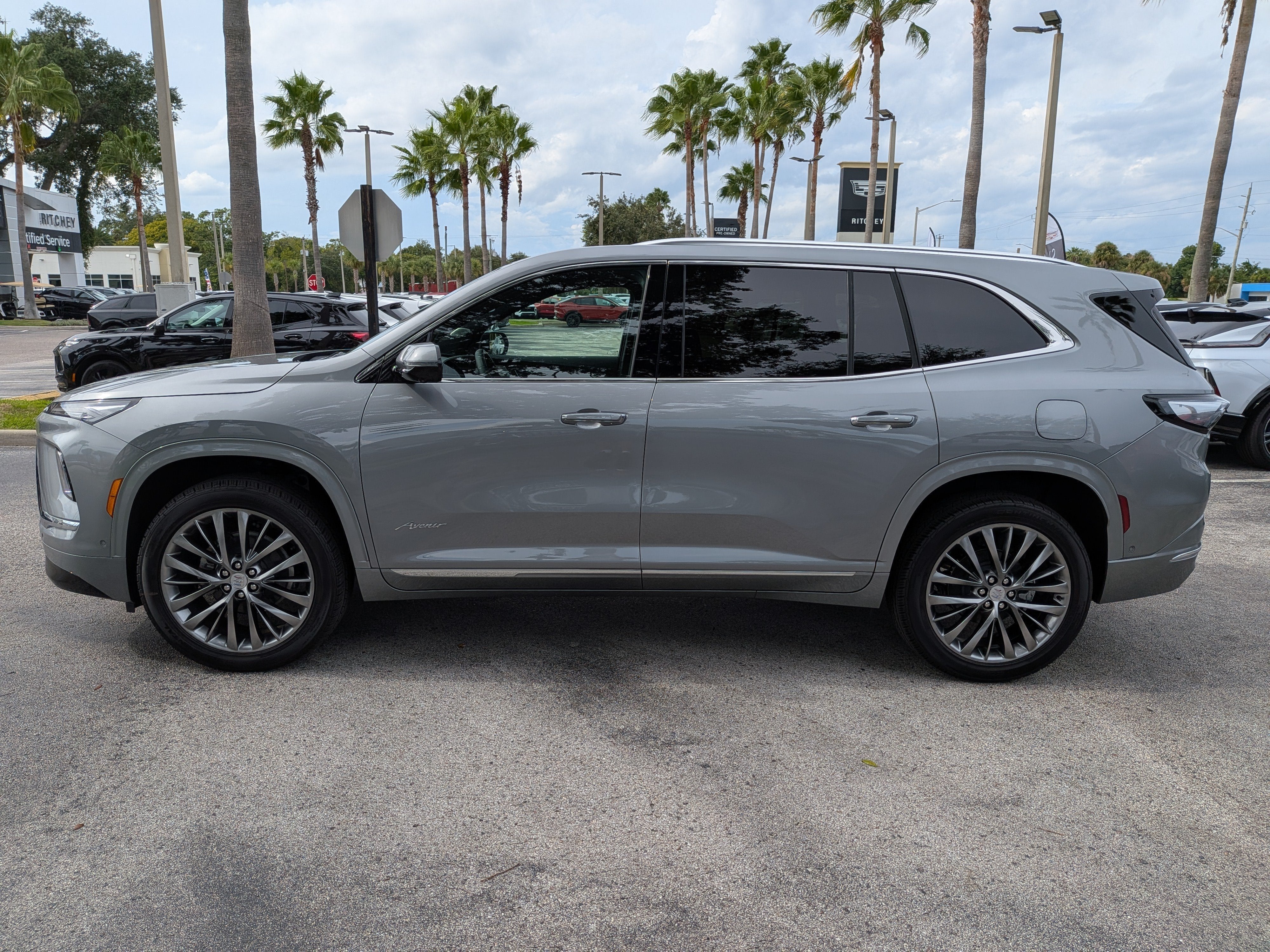 2026 Buick Enclave Avenir