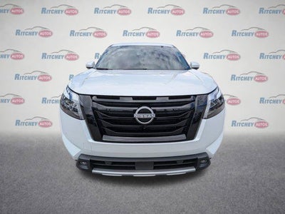 2025 Nissan Pathfinder SL FWD