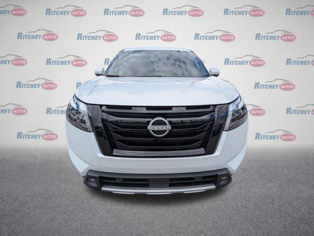 2025 Nissan Pathfinder SL FWD