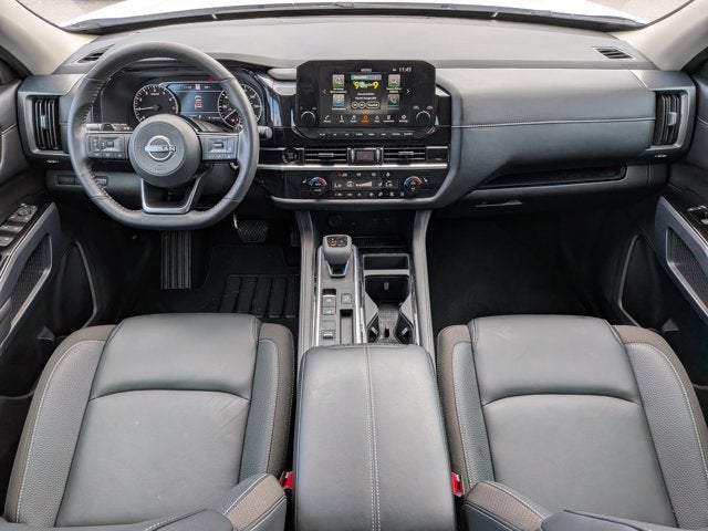 2025 Nissan Pathfinder SL - Photo 13