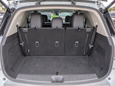 2025 Nissan Pathfinder SL FWD