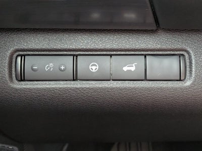 2025 Nissan Pathfinder SL FWD