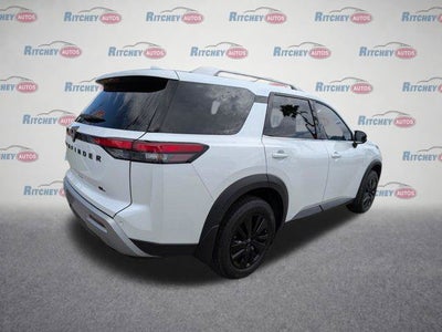 2025 Nissan Pathfinder SL FWD