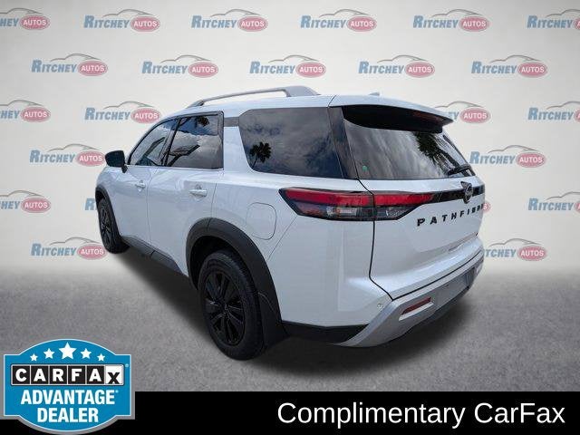 2025 Nissan Pathfinder SL FWD