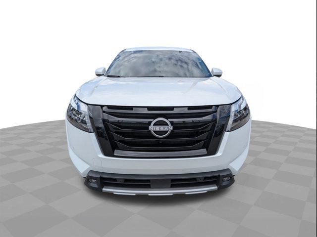 2025 Nissan Pathfinder SL - Photo 9