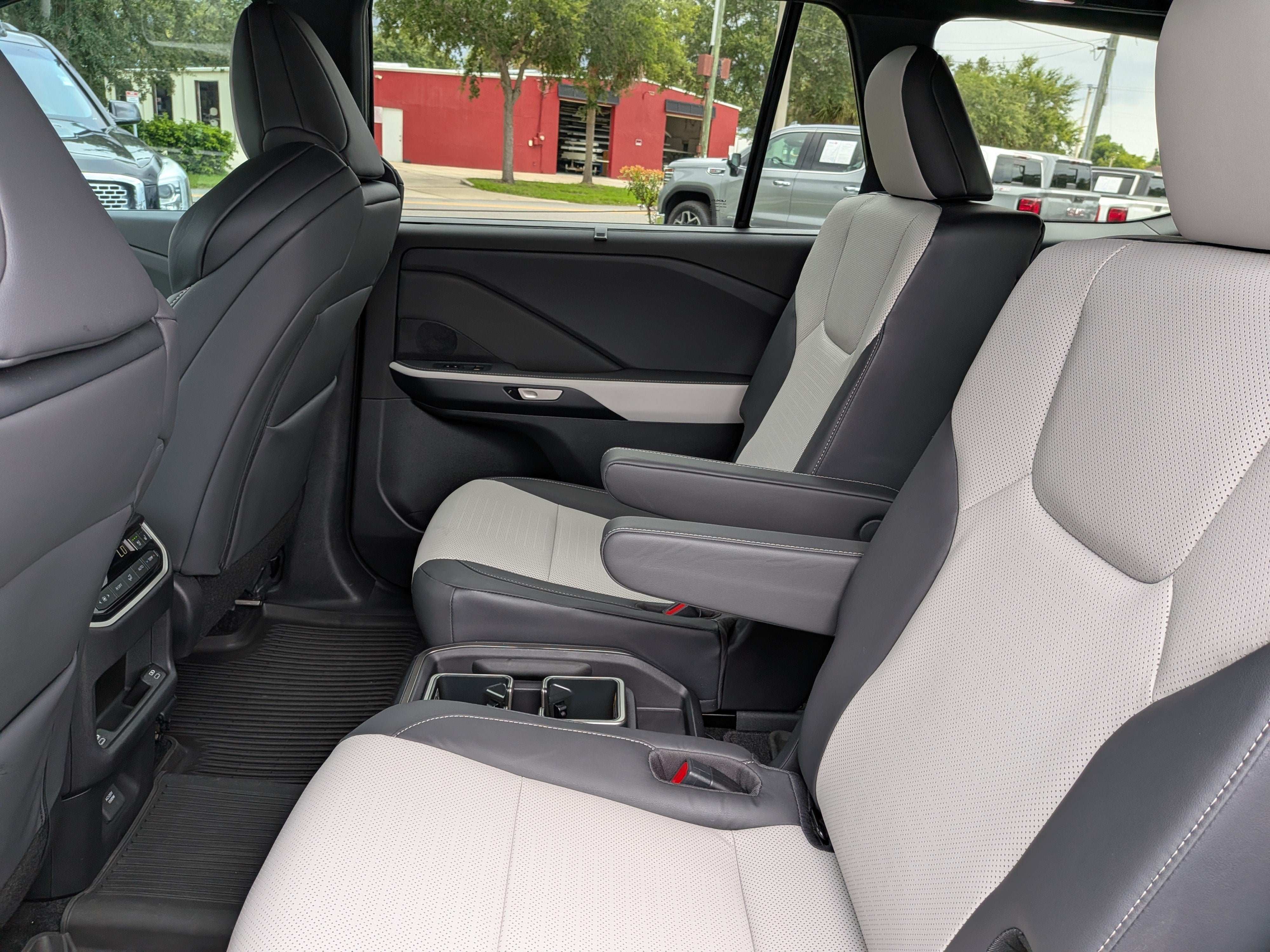 2025 Lexus TX 500h F SPORT Premium