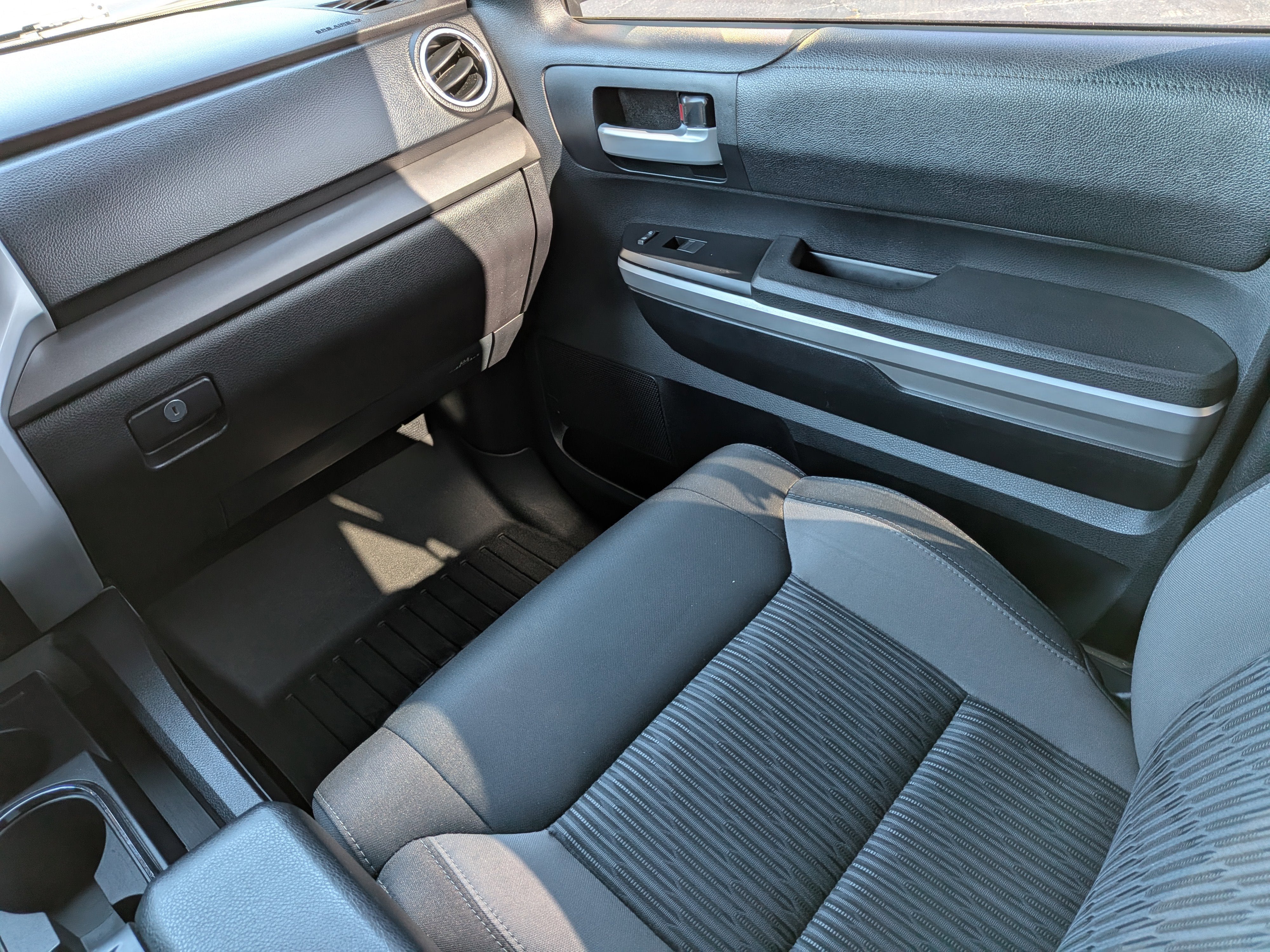 2016 Toyota Tundra 2WD Truck SR5