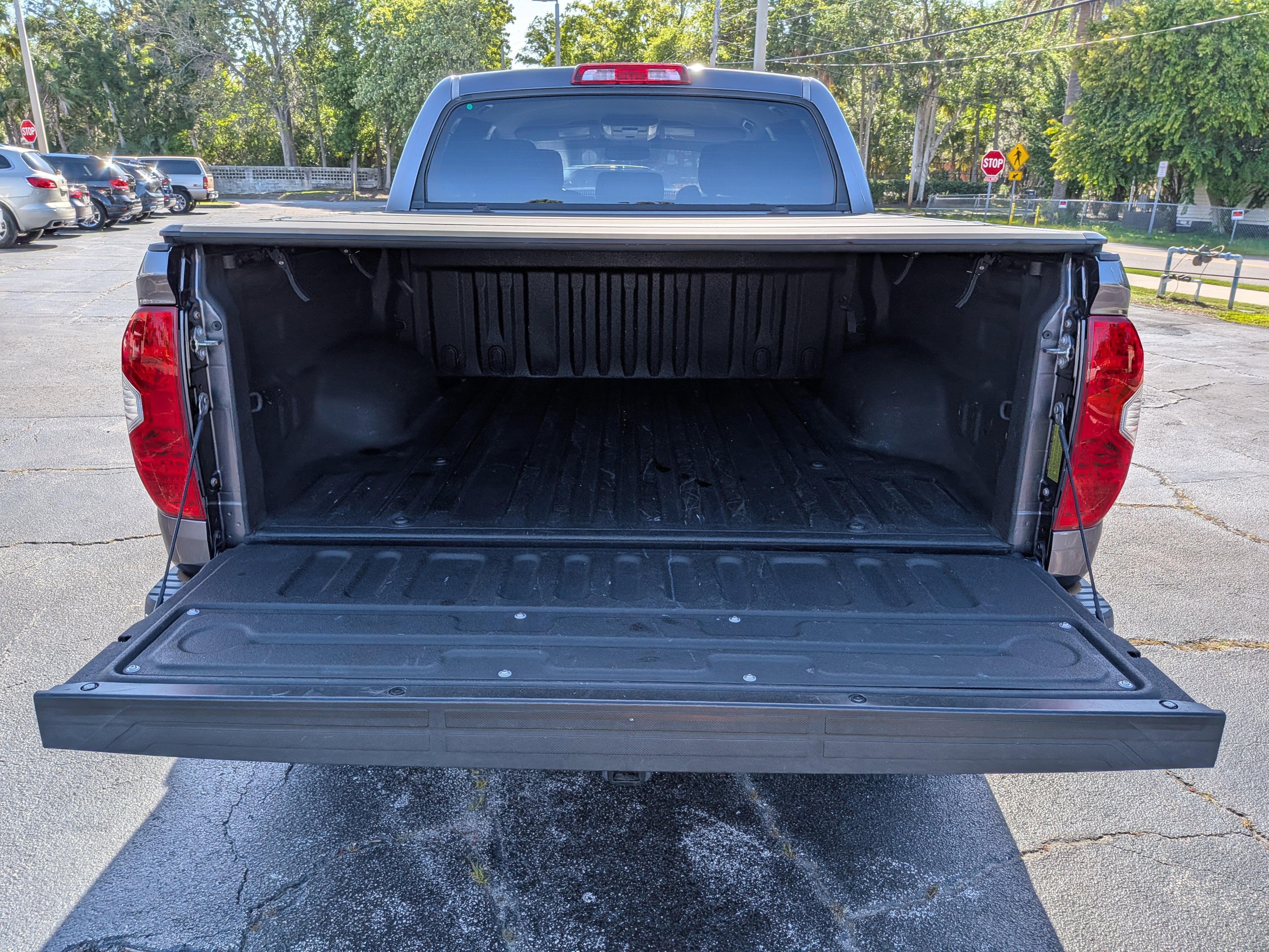 2016 Toyota Tundra 2WD Truck SR5