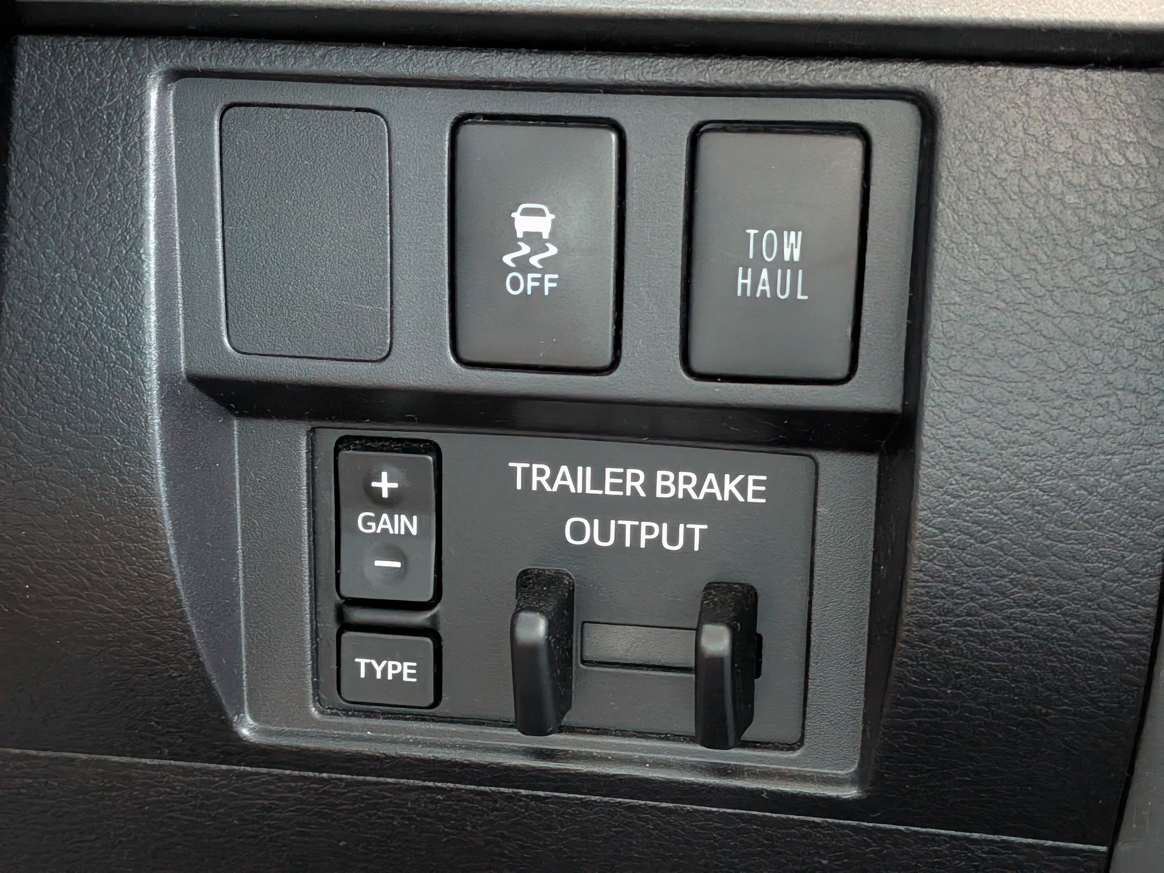 2016 Toyota Tundra 2WD Truck SR5