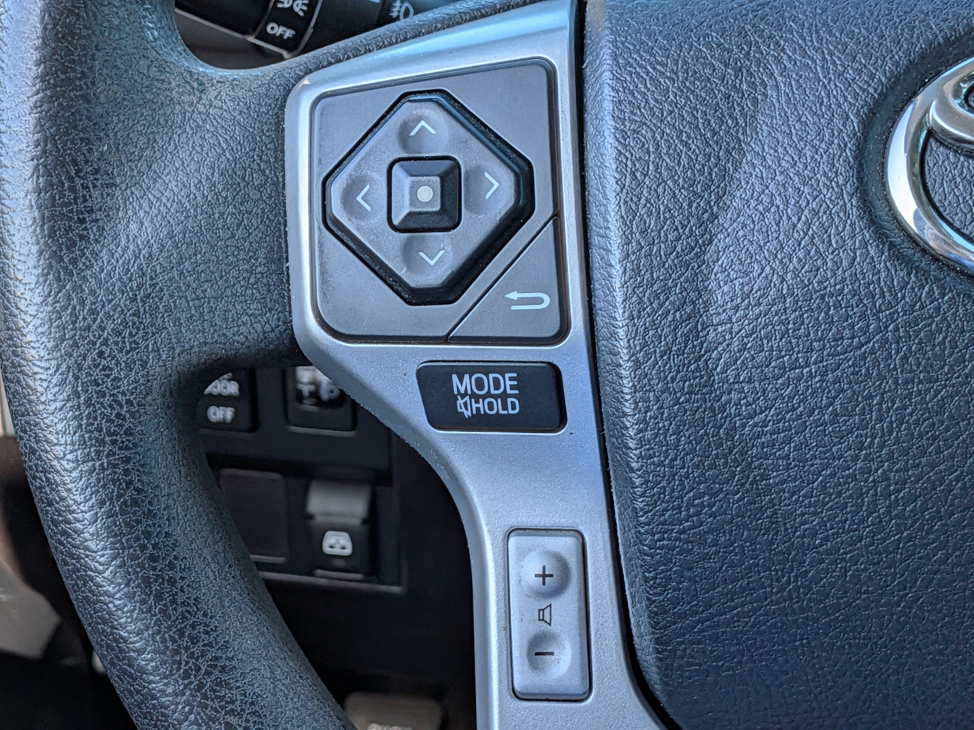 2015 Toyota Tundra SR5 5.7L V8