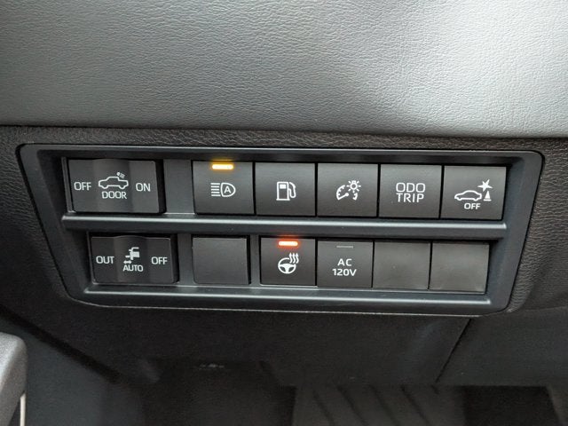 2026 Toyota Tundra Hybrid Platinum Hybrid CrewMax 5.5' Bed