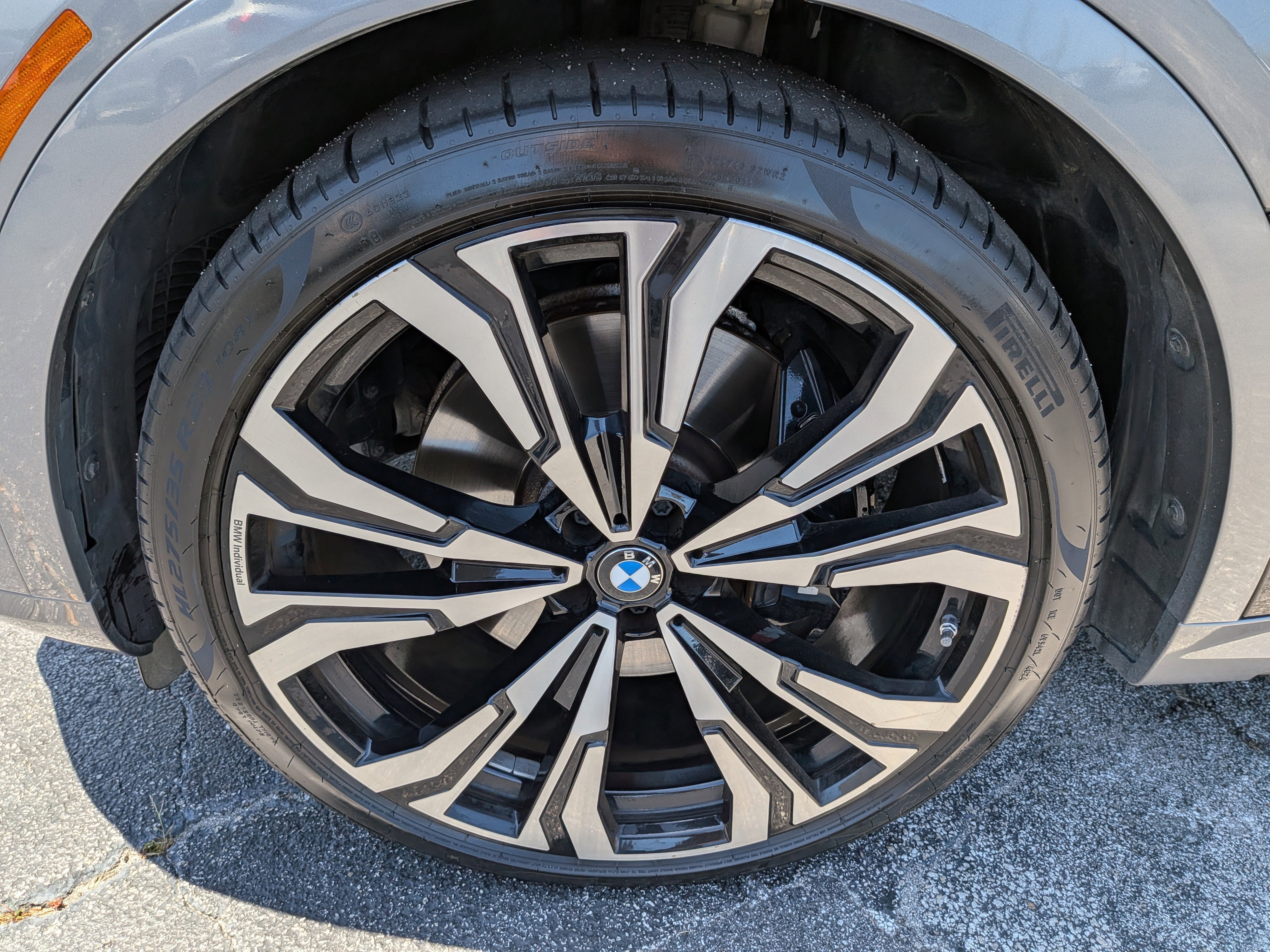 2024 BMW X7 M60i