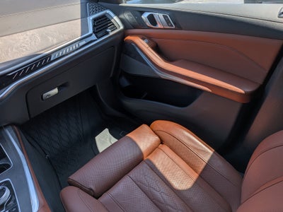 2024 BMW X7 M60i