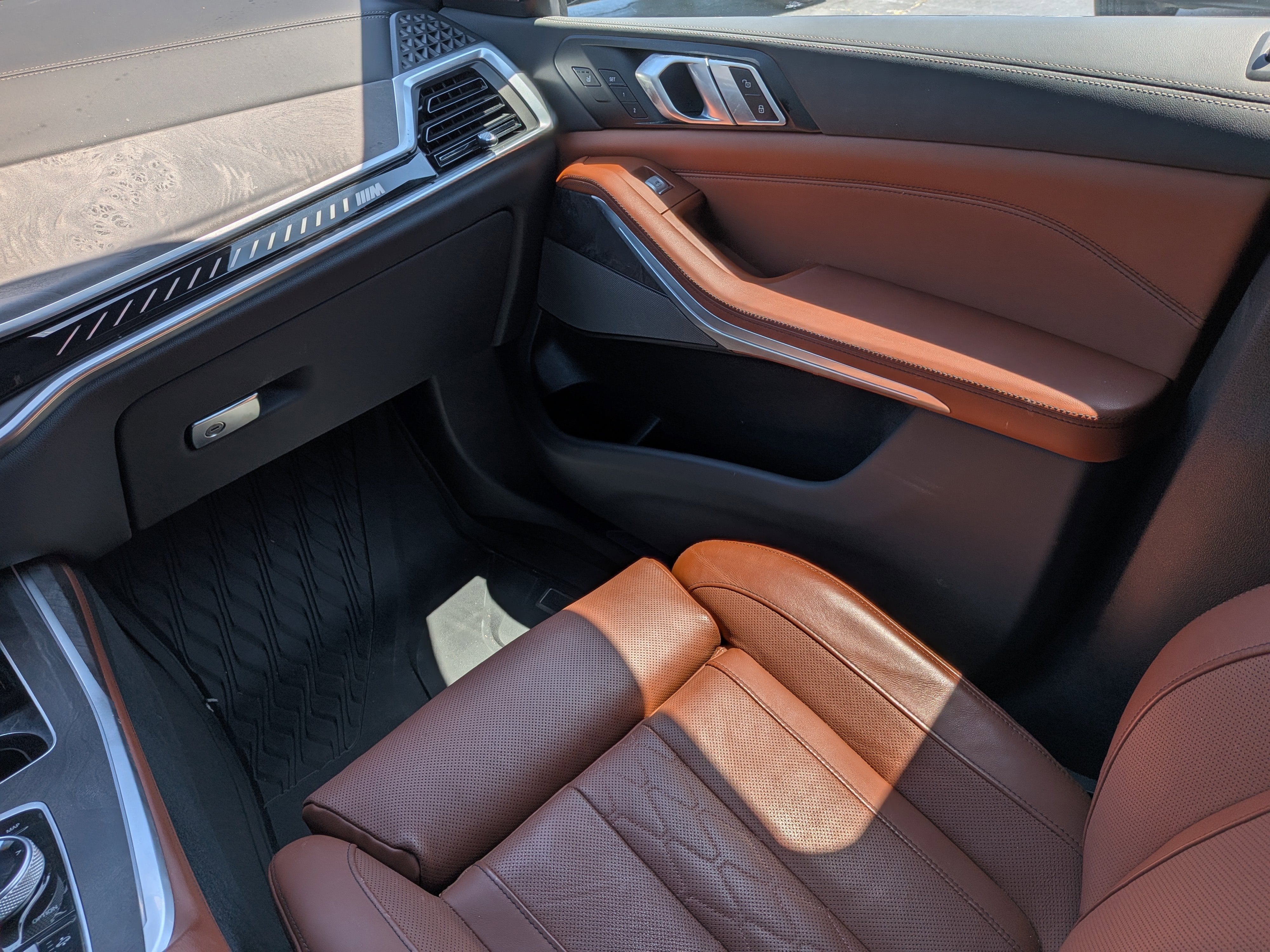 2024 BMW X7 M60i