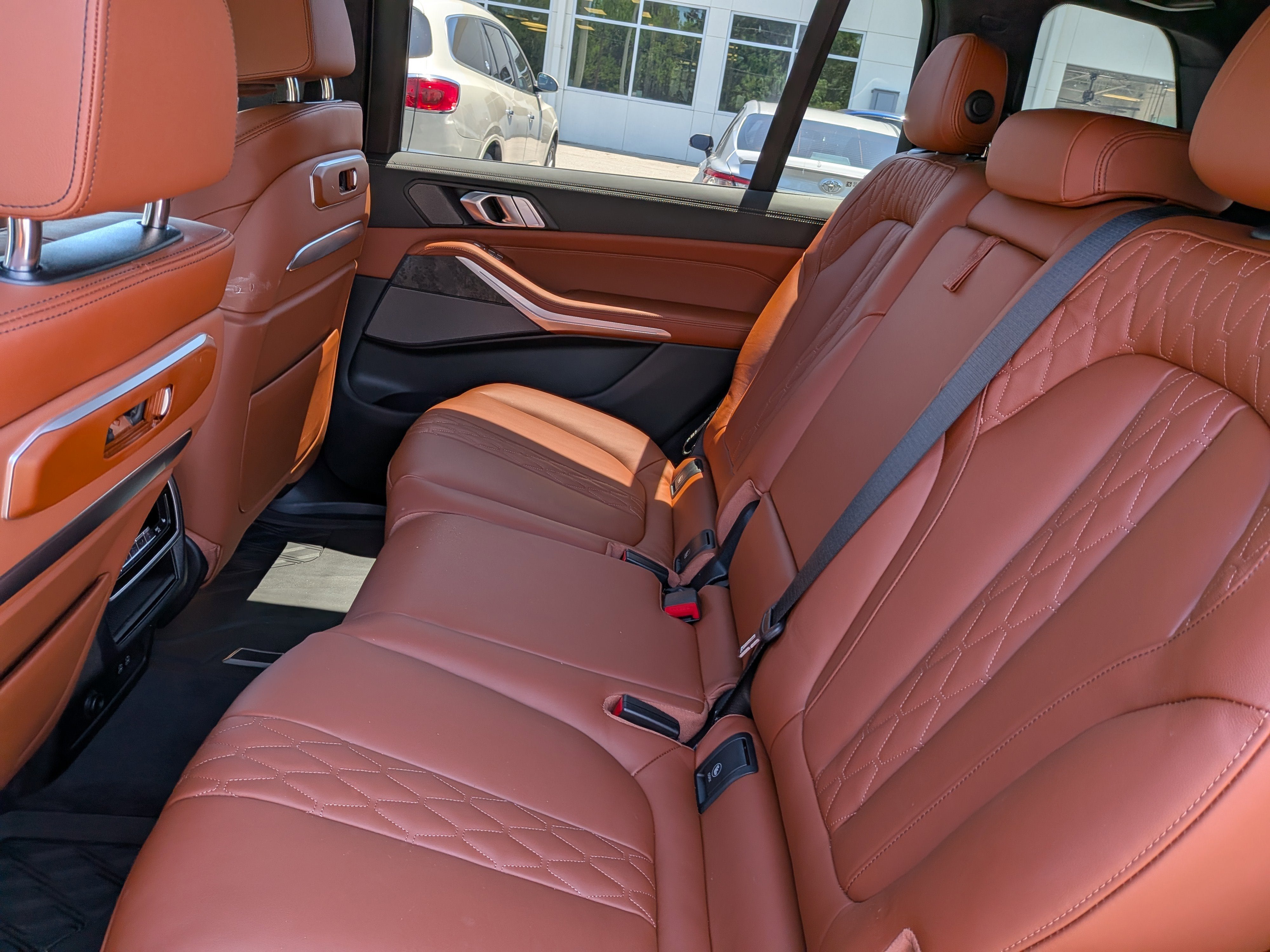 2024 BMW X7 M60i