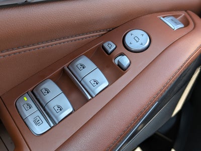 2024 BMW X7 M60i