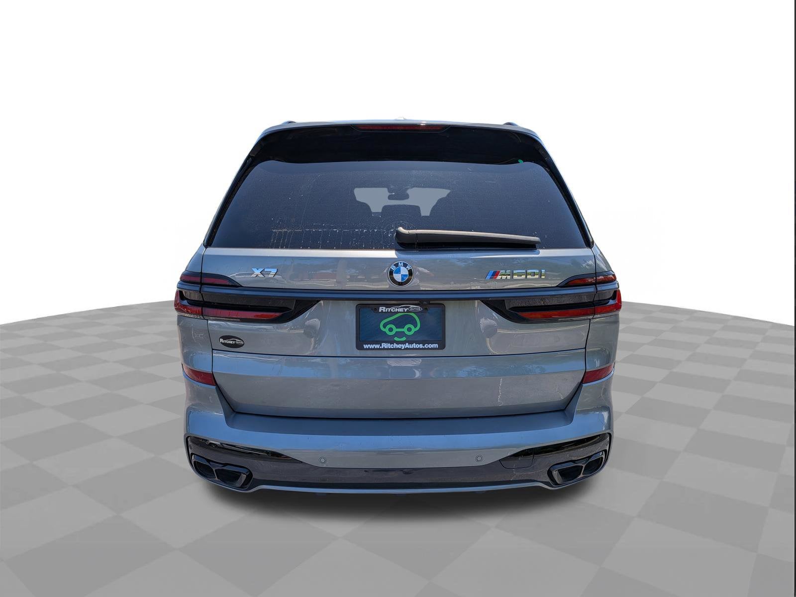 2024 BMW X7 M60i