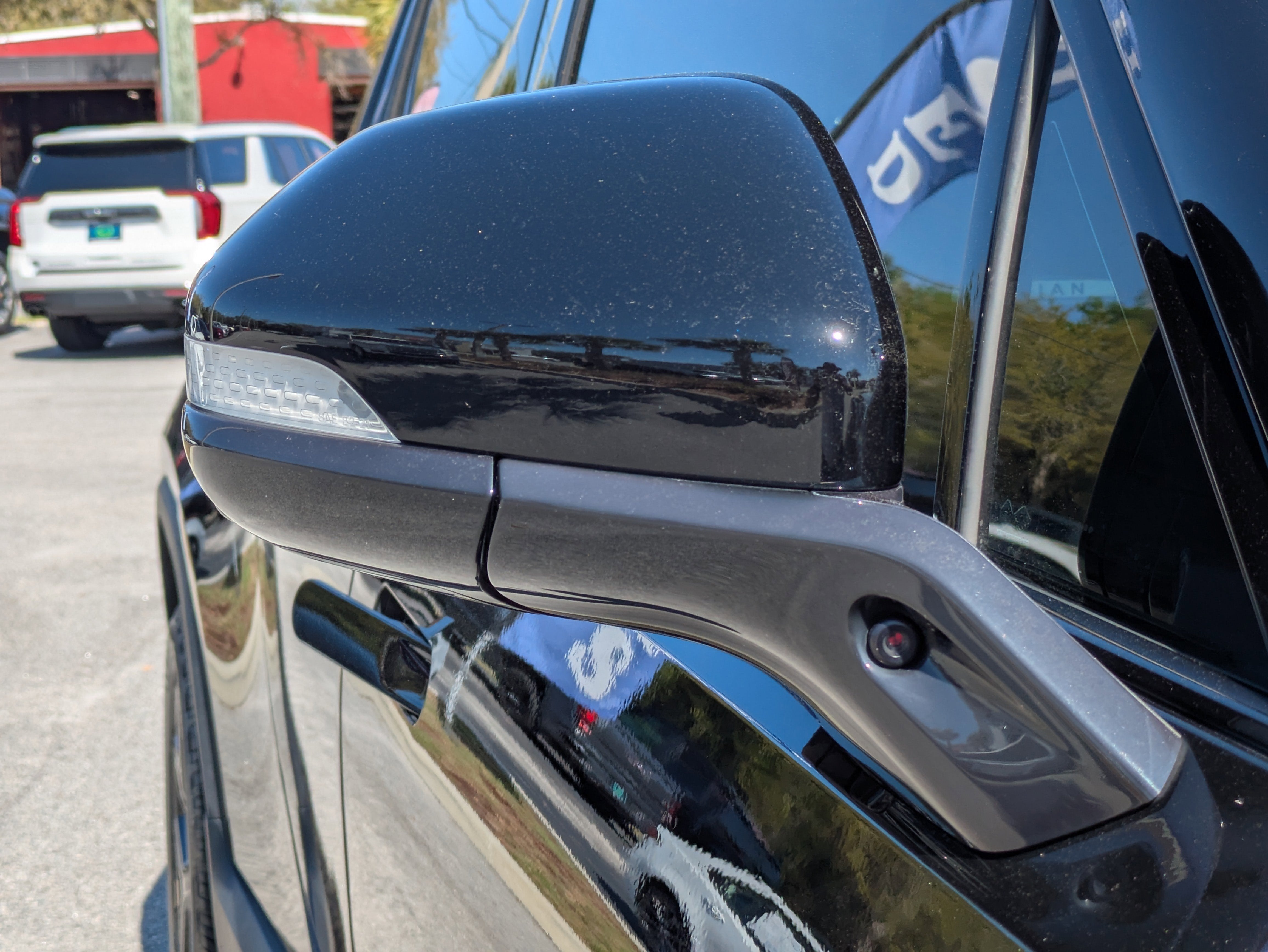 2022 RIVIAN R1T Adventure Package