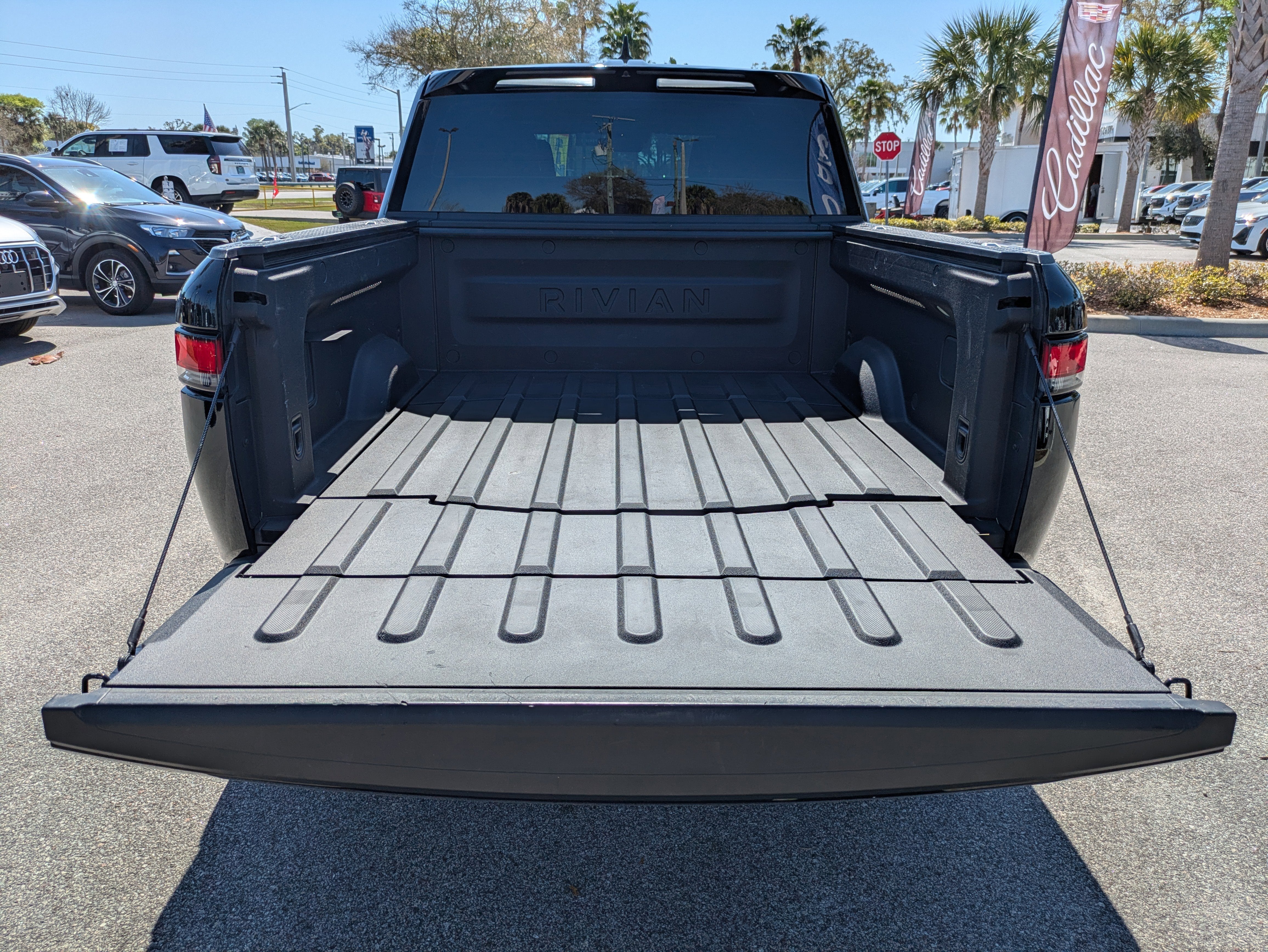 2022 RIVIAN R1T Adventure Package