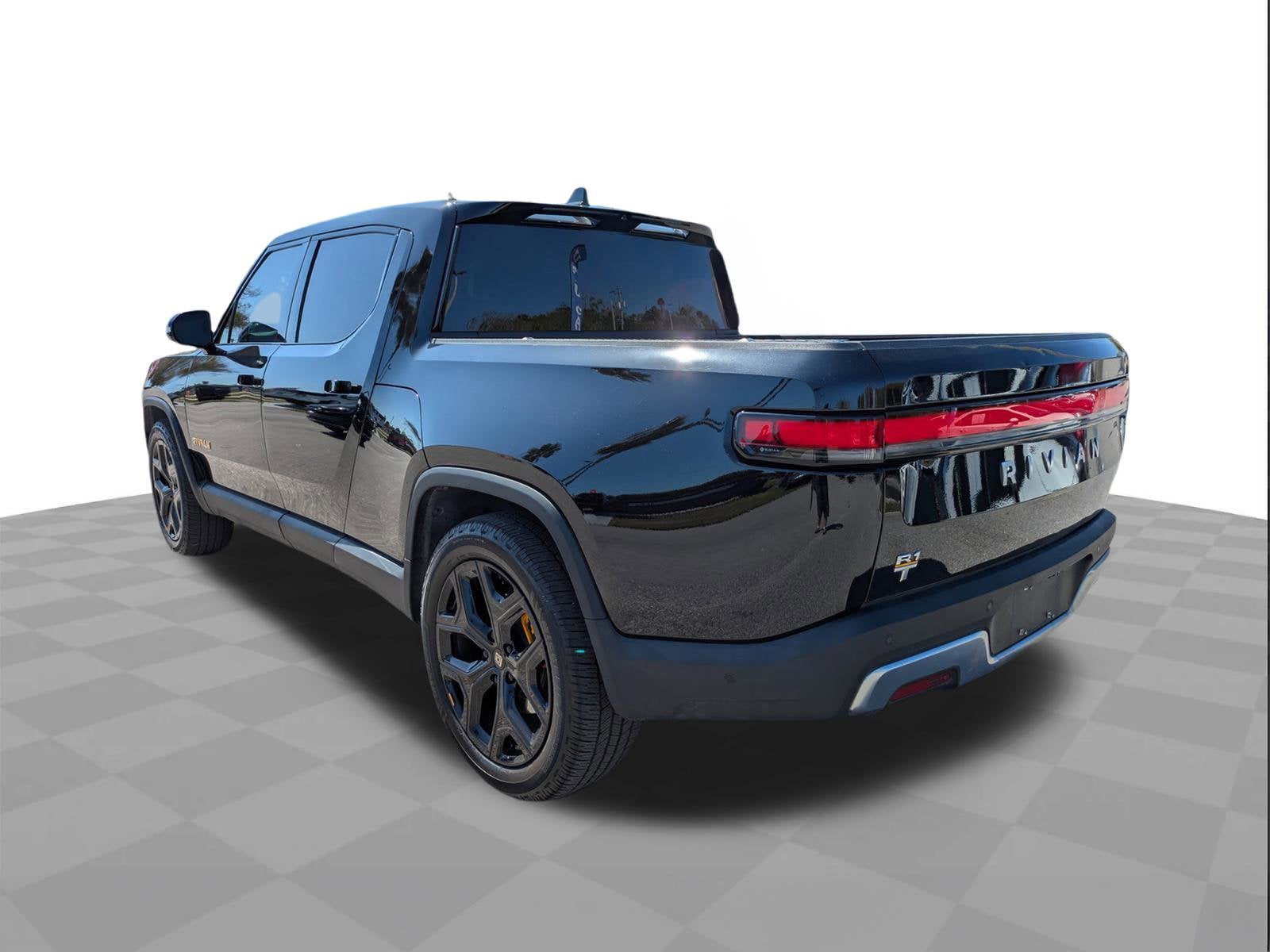 2022 RIVIAN R1T Adventure Package
