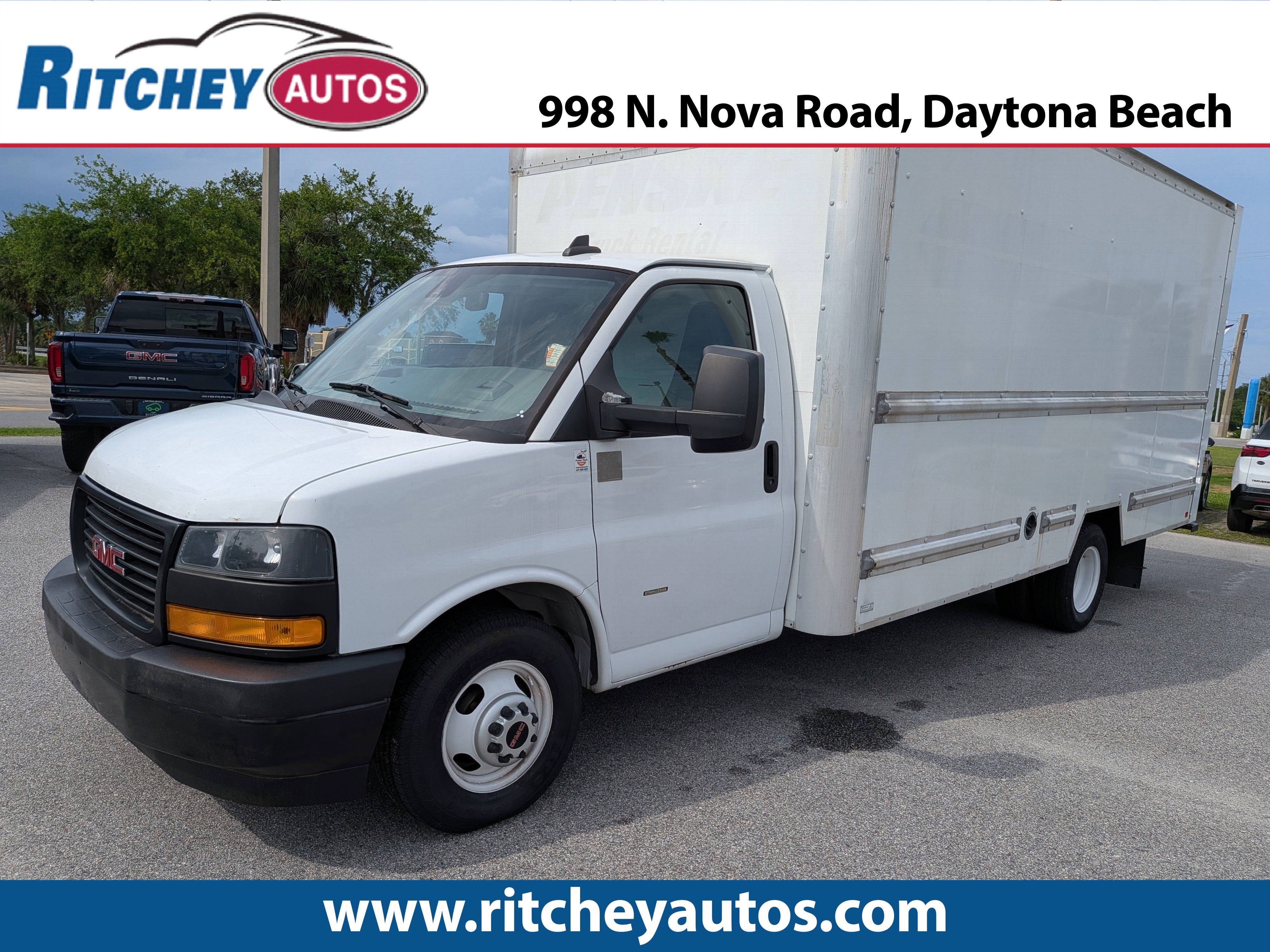 2019 GMC Savana Cutaway