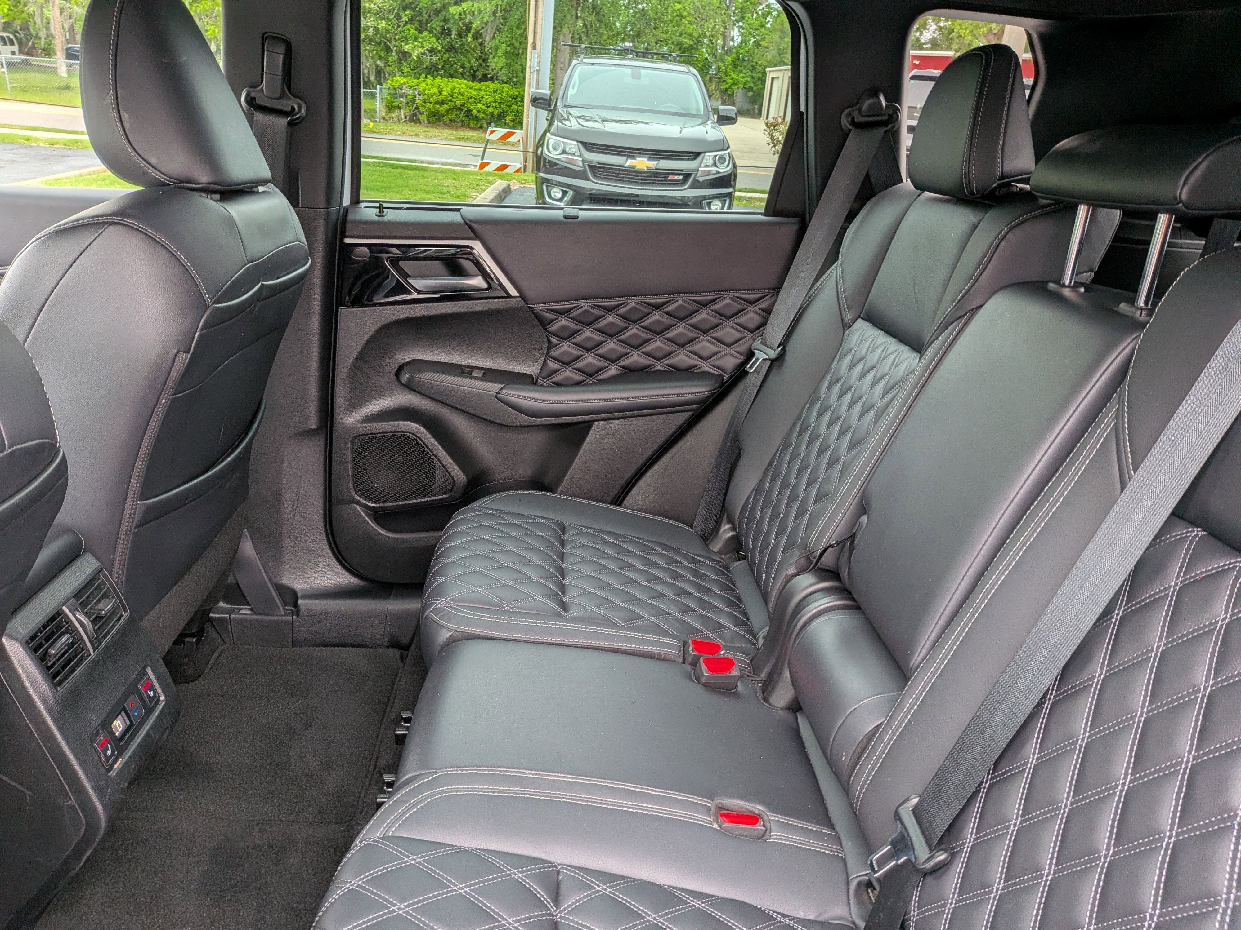 2023 Mitsubishi Outlander SEL Black Edition 2WD