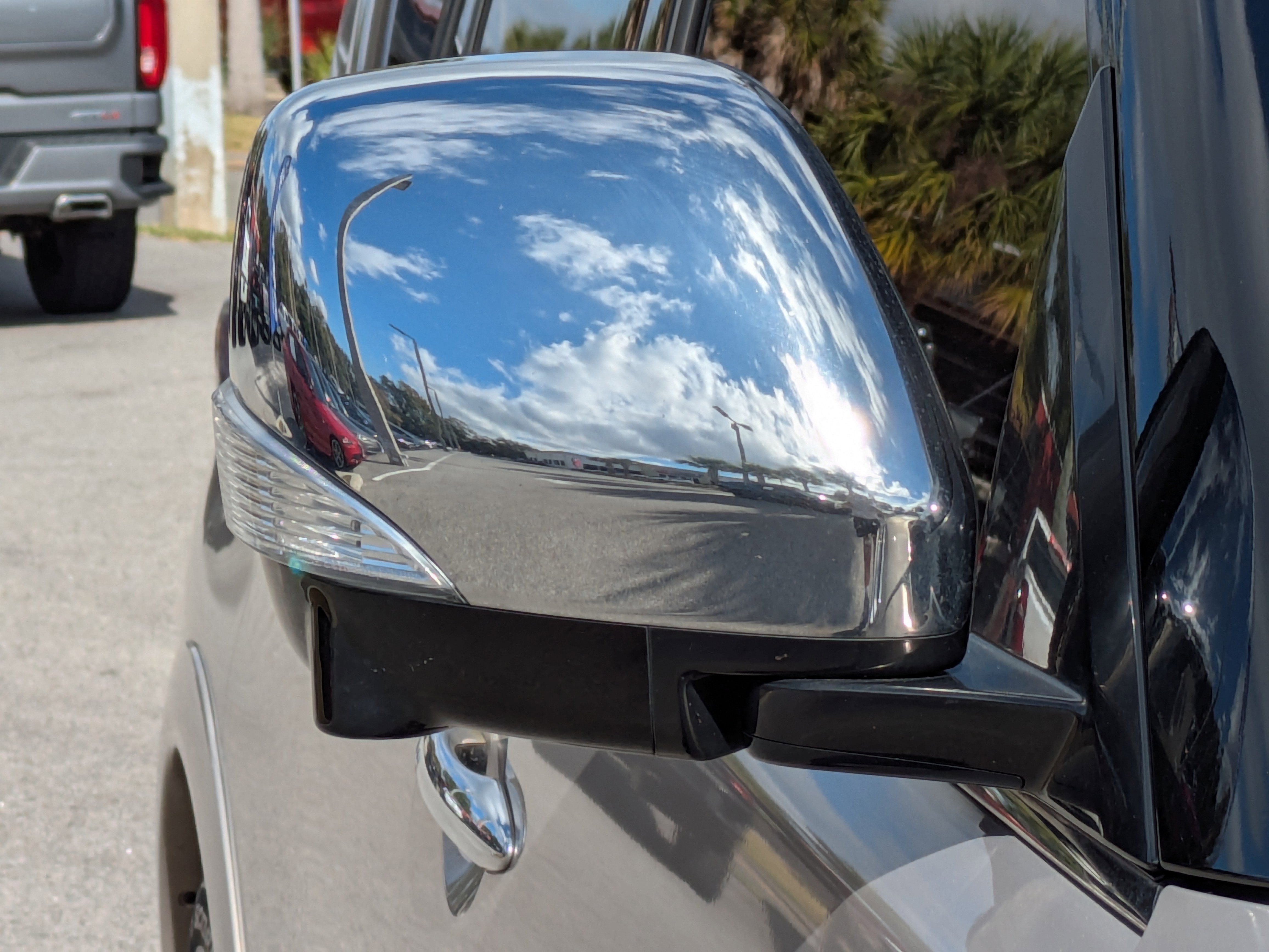 2021 INFINITI QX80 SENSORY AWD