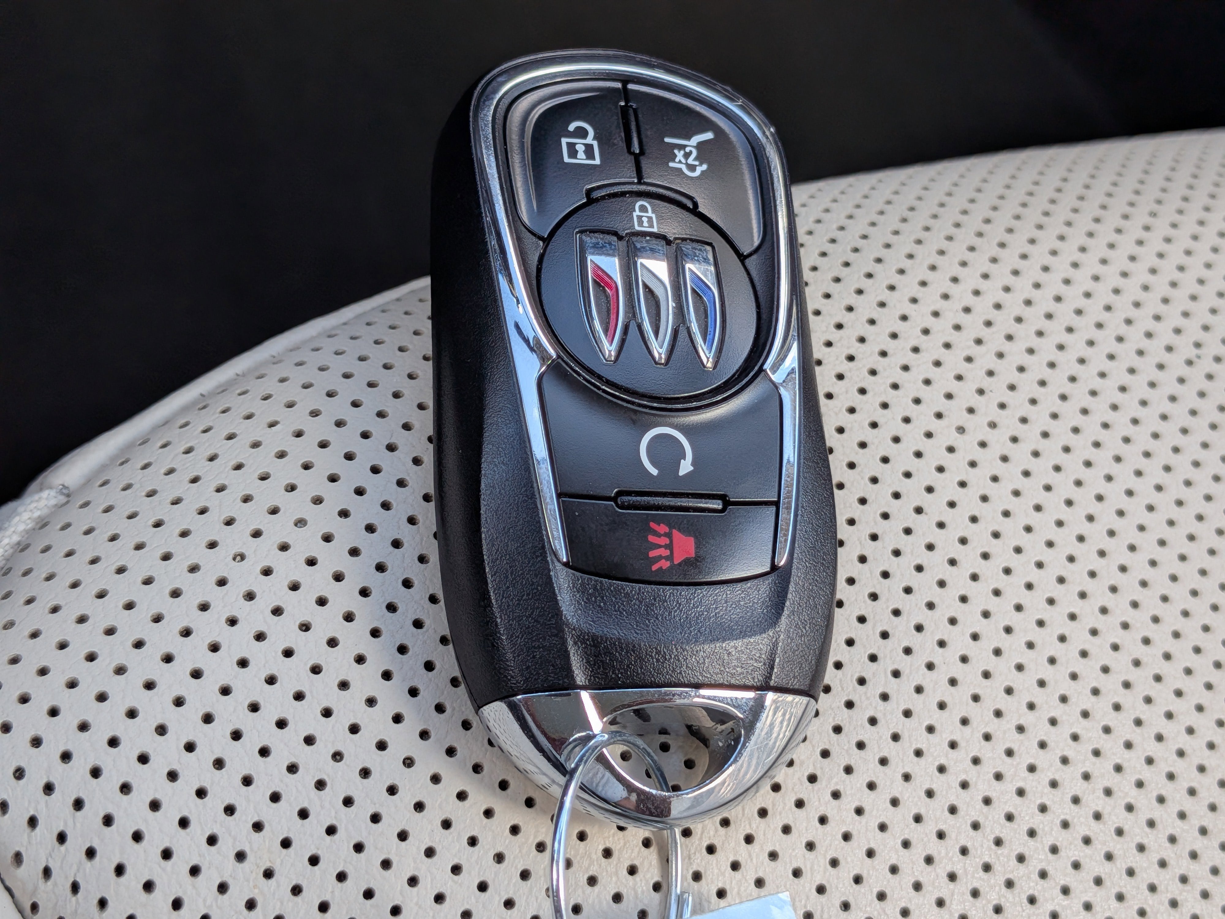 2024 Buick Encore GX Avenir