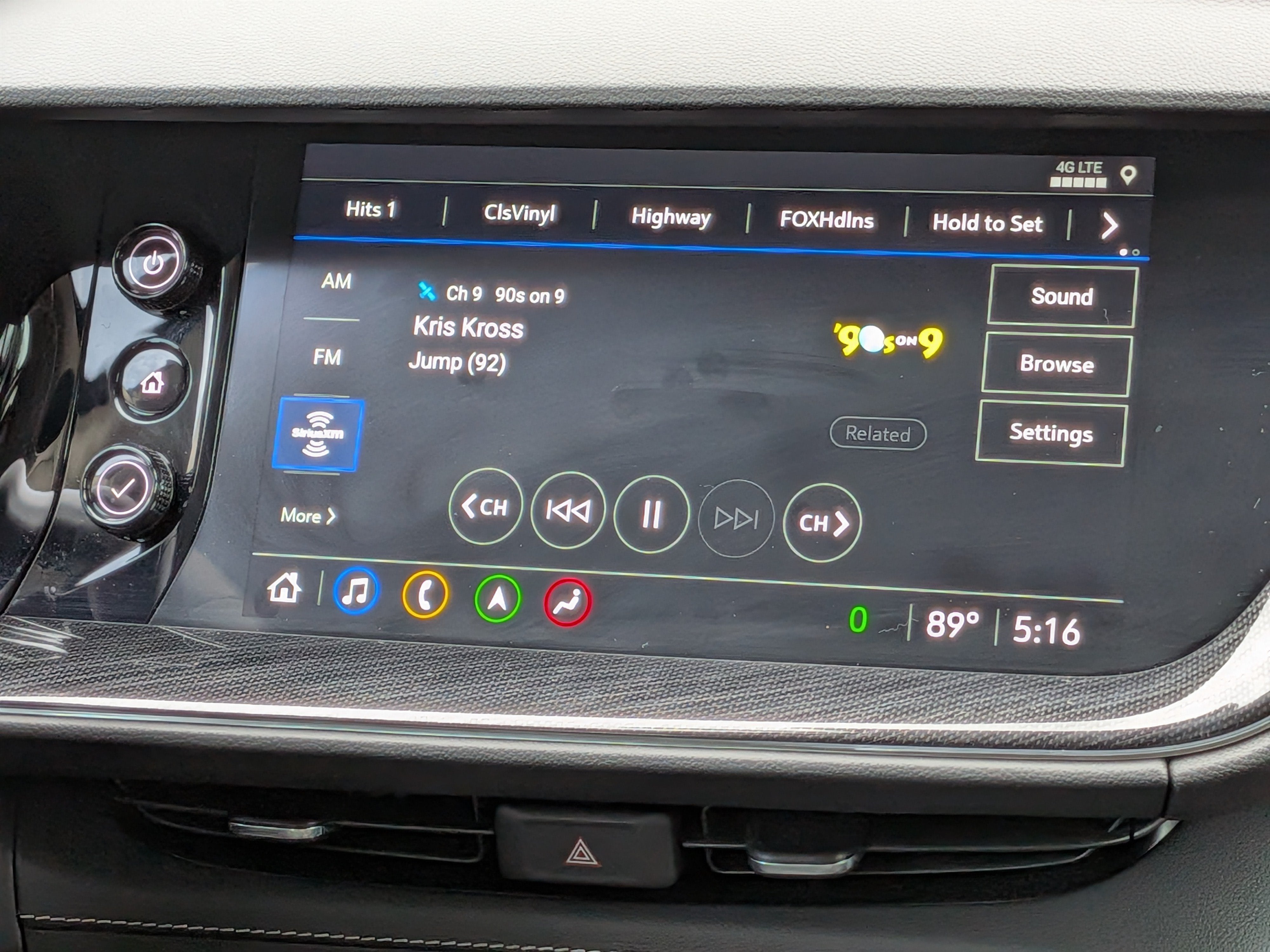 2023 Buick Envision Essence - Photo 19