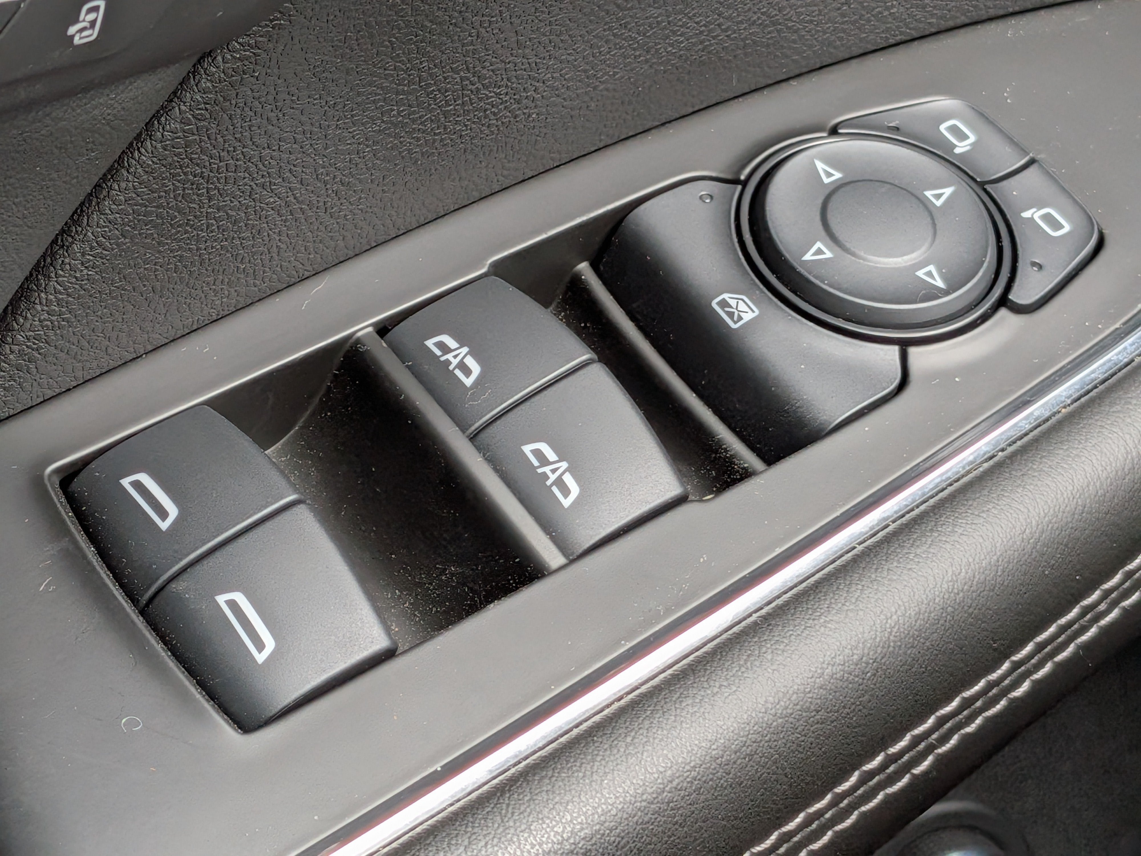 2023 Buick Envision Essence - Photo 25