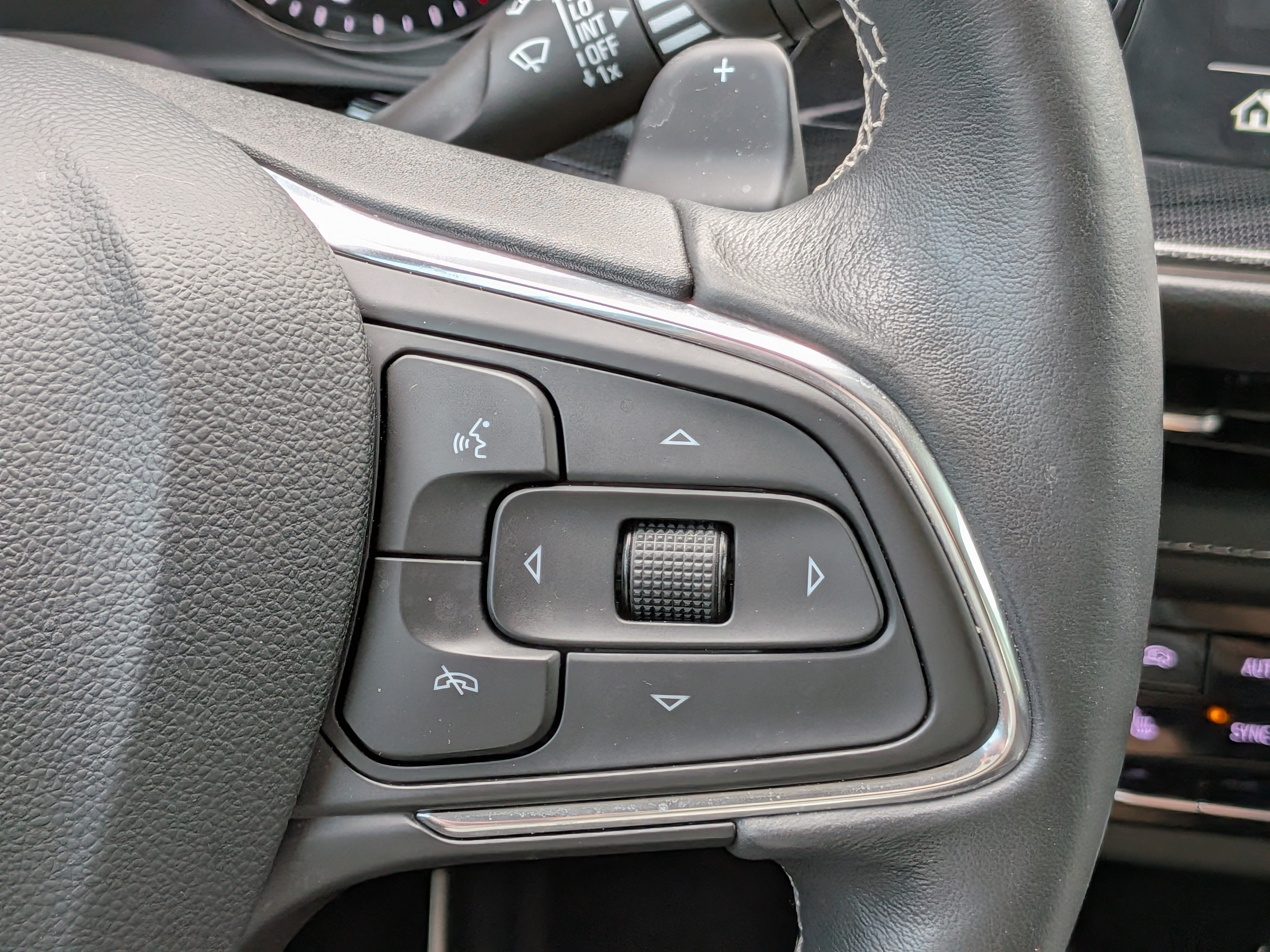 2023 Buick Envision Essence - Photo 28