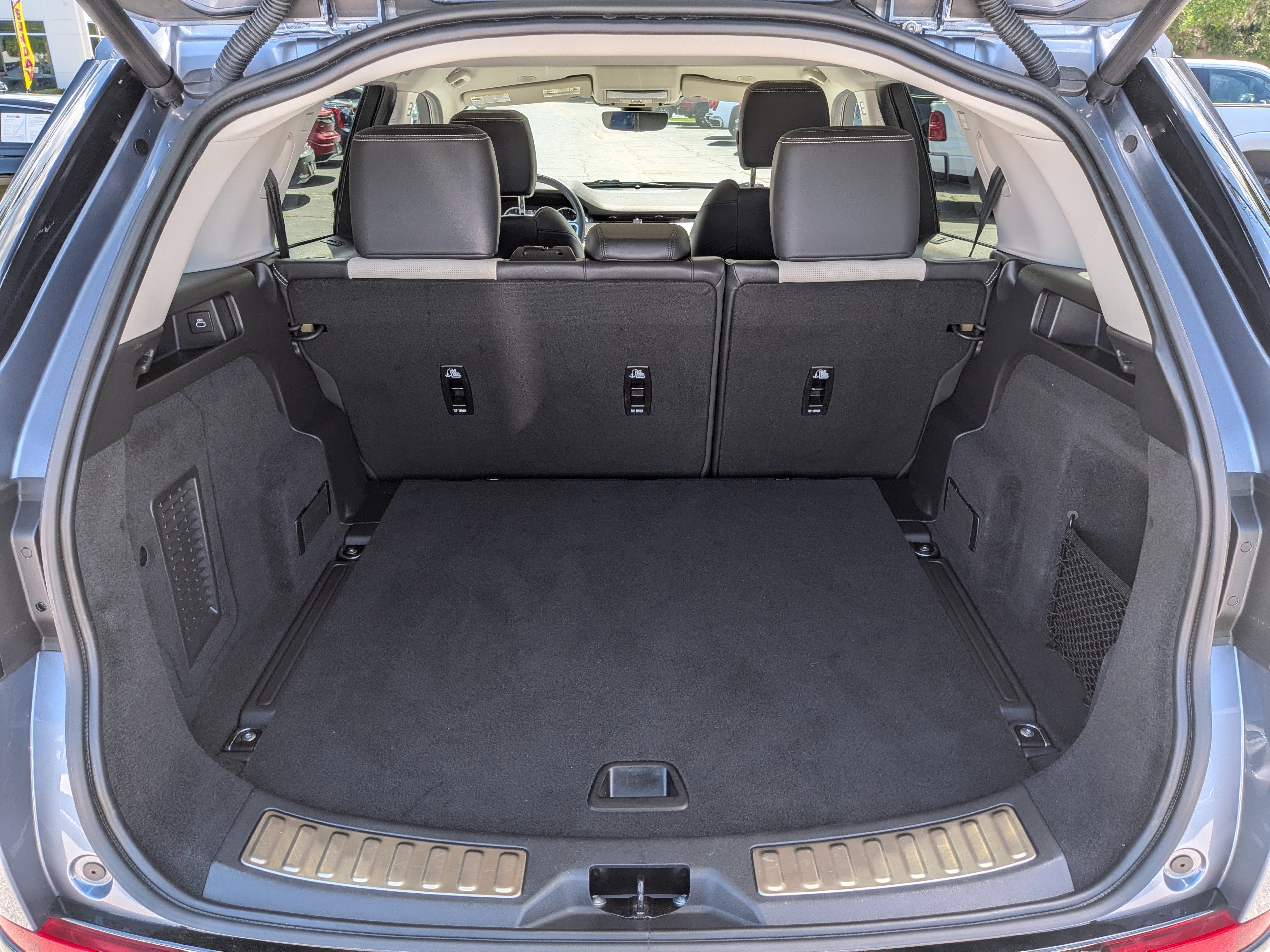 2023 Land Rover Discovery Sport SE - Photo 17