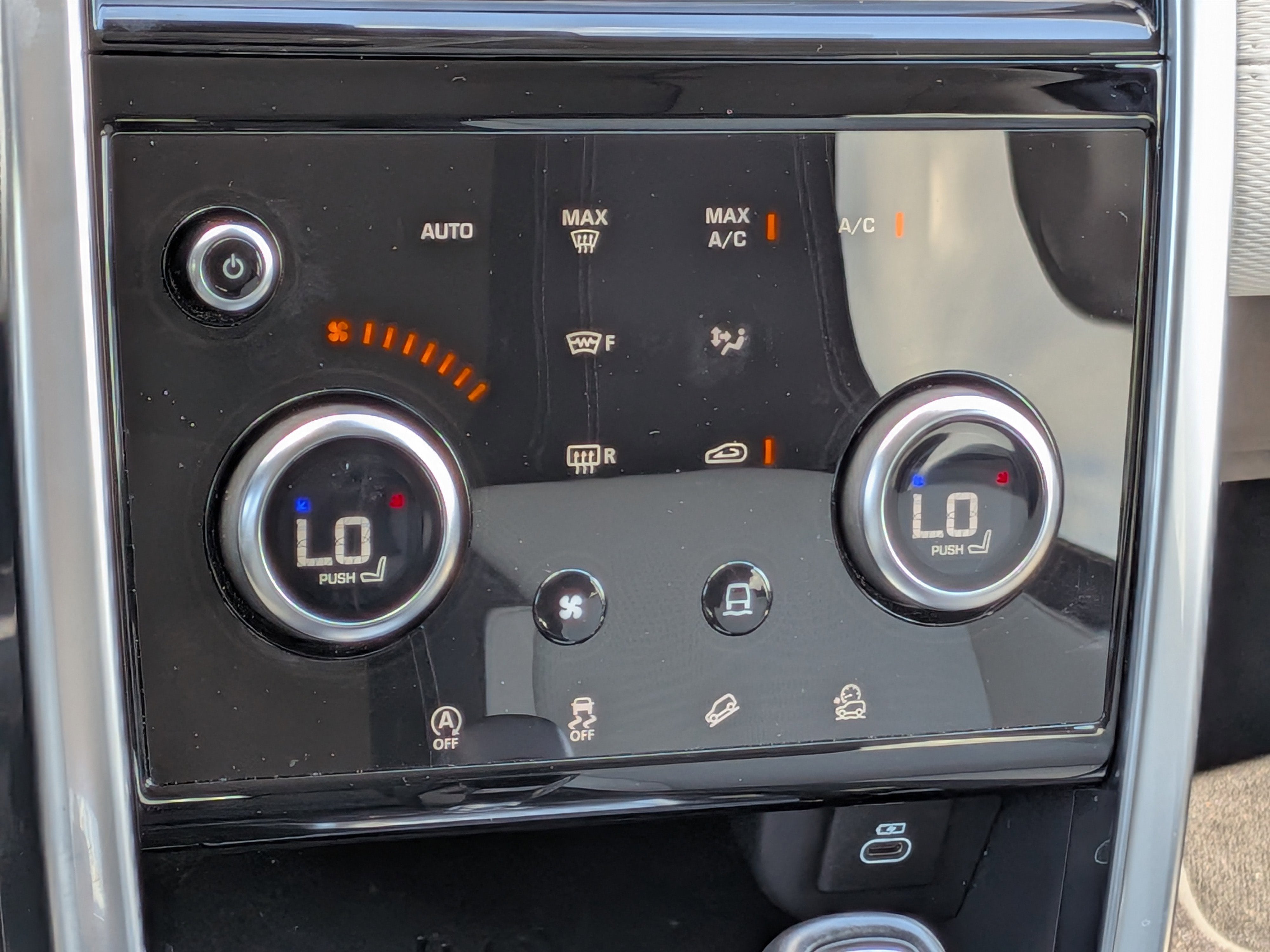 2023 Land Rover Discovery Sport SE R-Dynamic