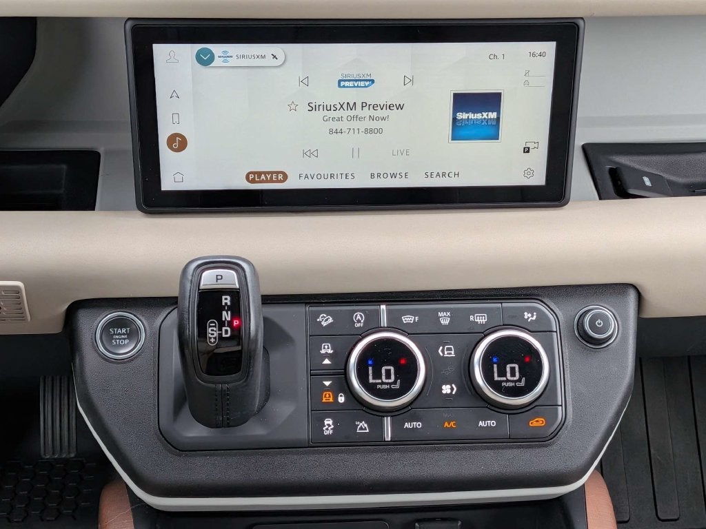 2021 Land Rover Defender 110 SE
