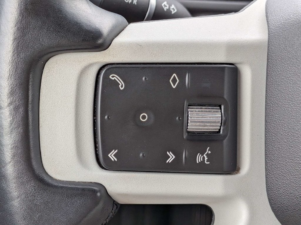 2021 Land Rover Defender 110 SE