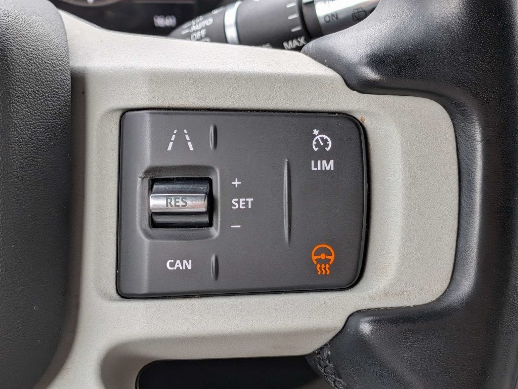 2021 Land Rover Defender 110 SE