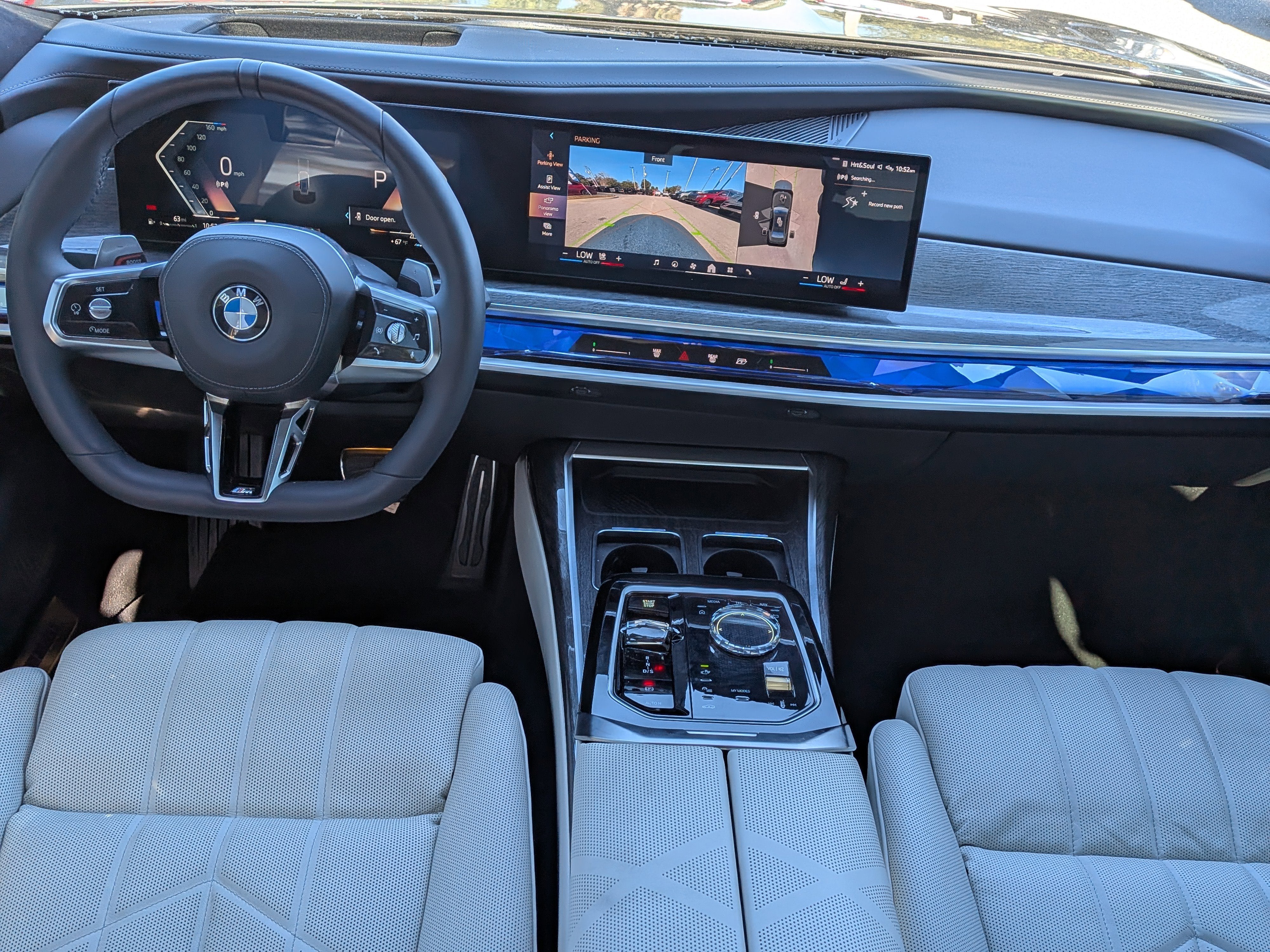 2025 BMW 740i 740i