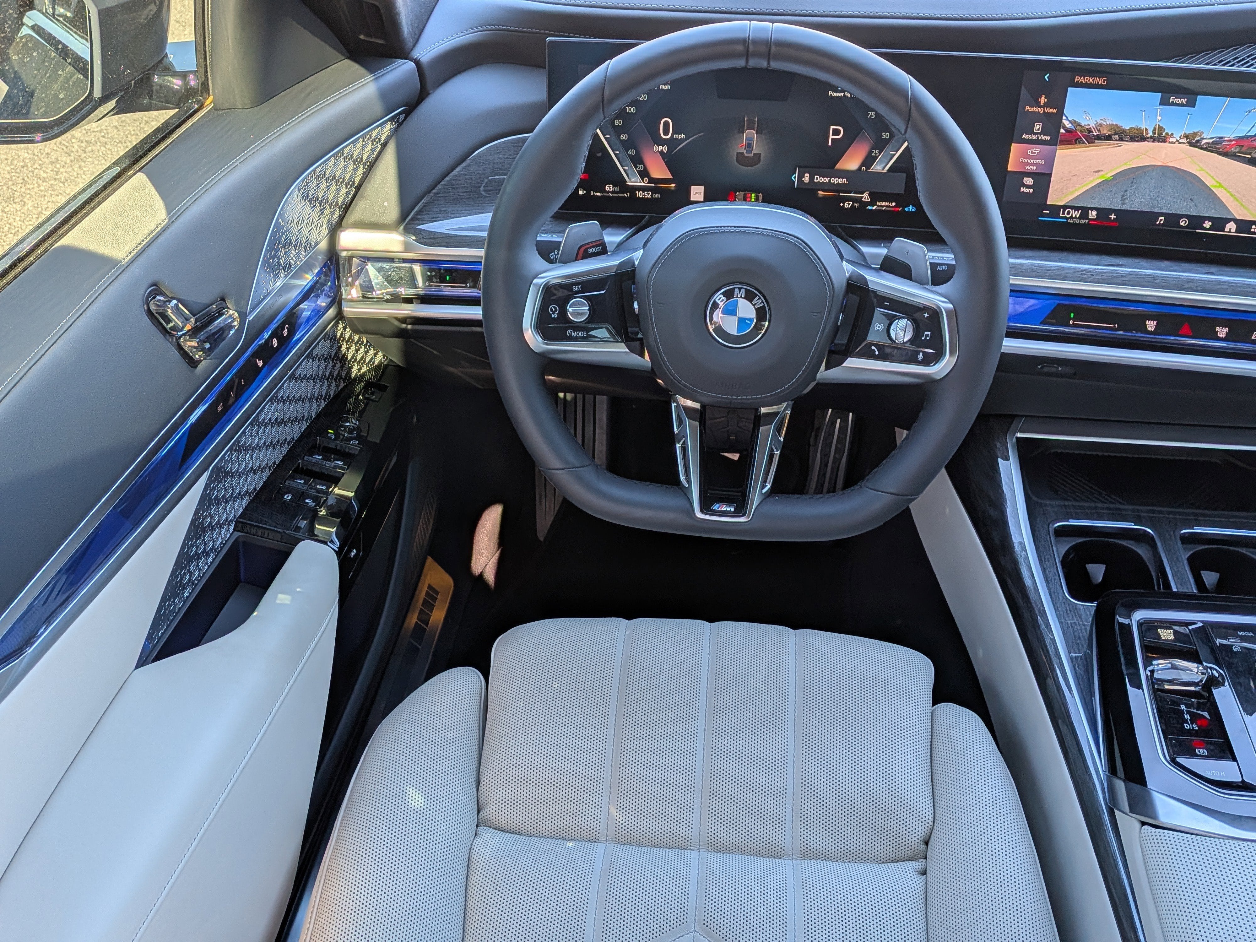 2025 BMW 740i 740i