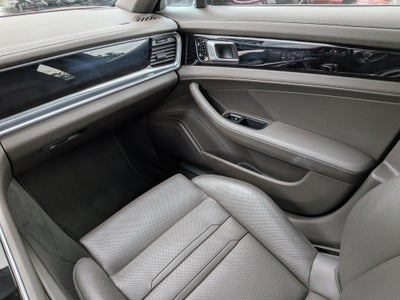 2019 Porsche Panamera 4